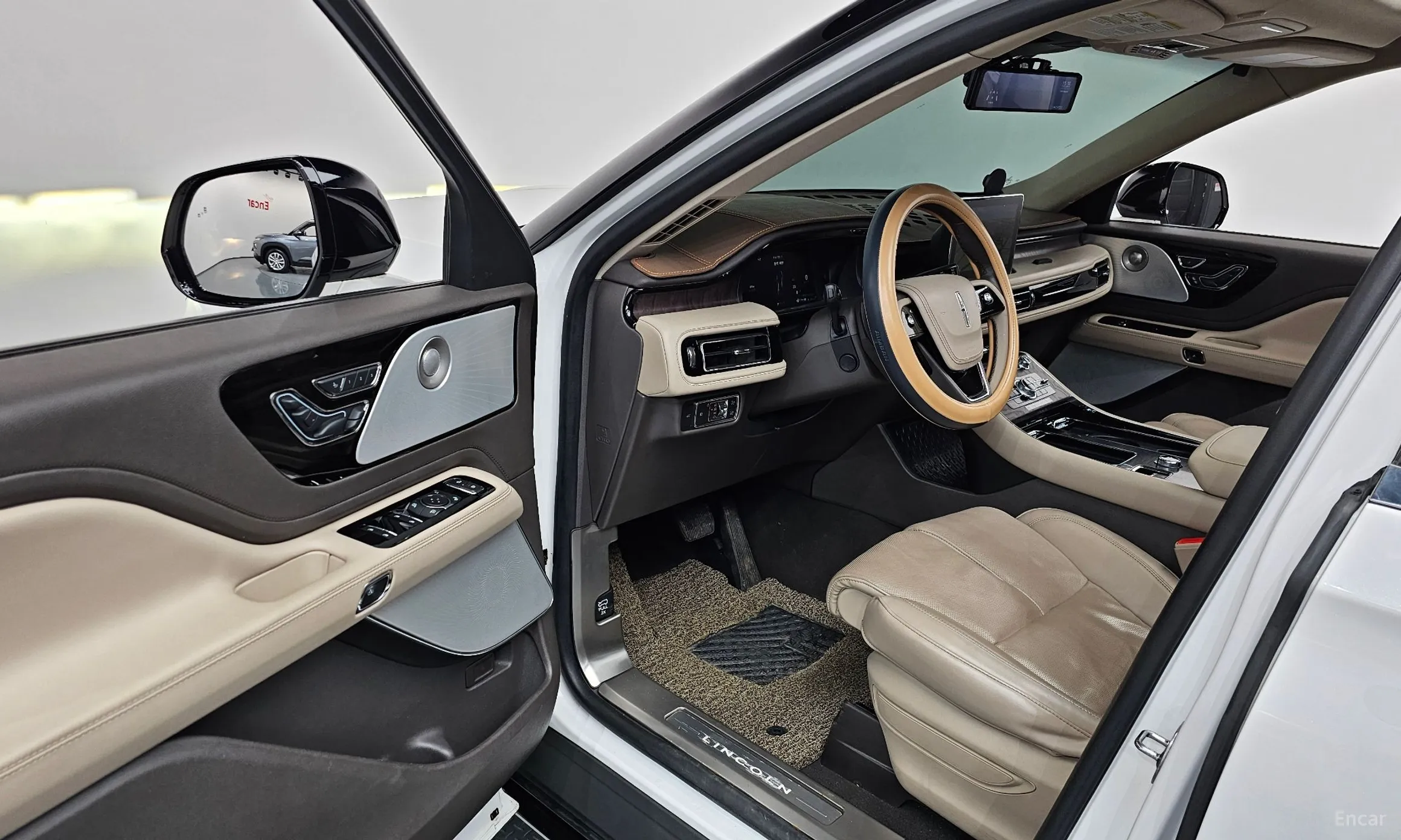 Lincoln Aviator 2nd Generation превью 10