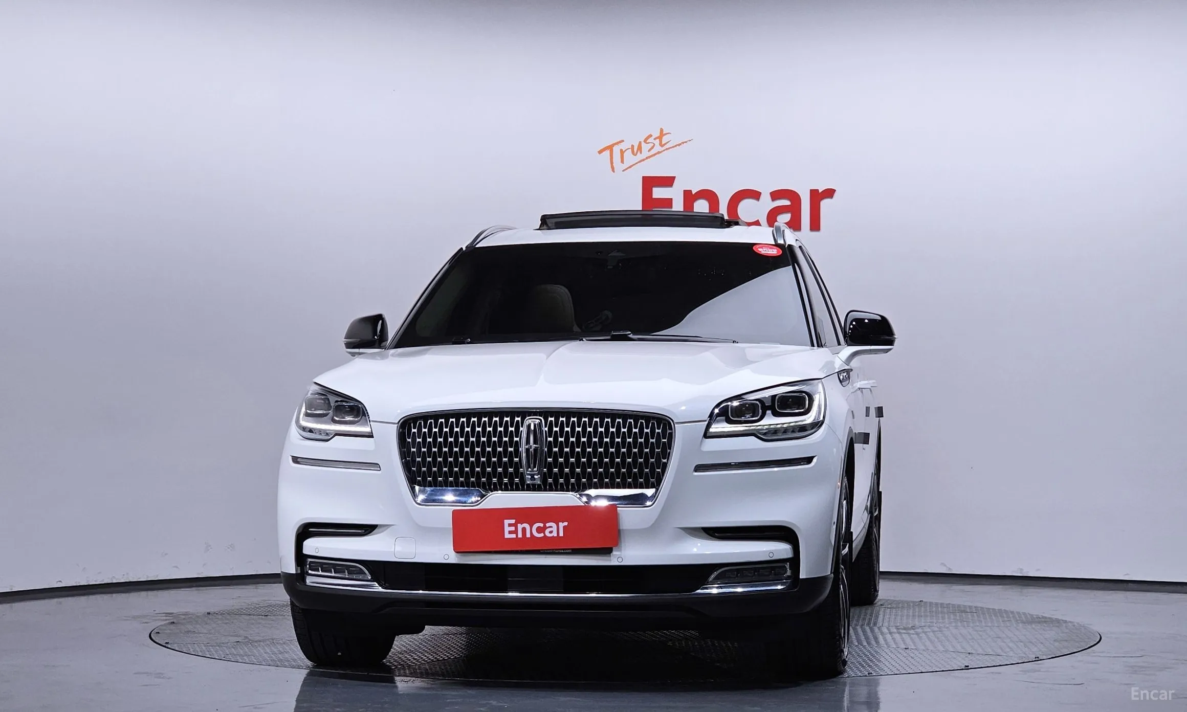 Lincoln Aviator 2nd Generation превью 3