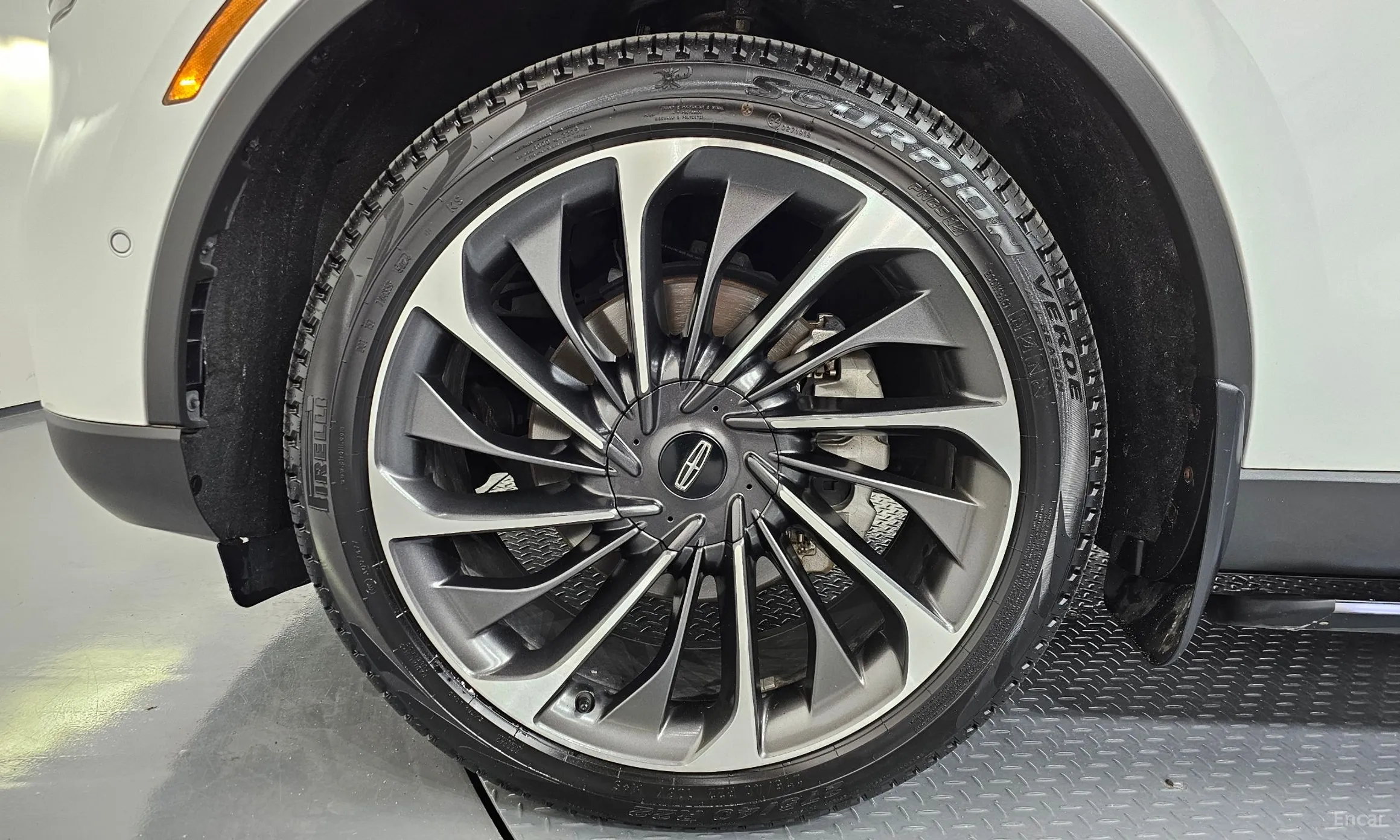 Lincoln Aviator 2nd Generation превью 5