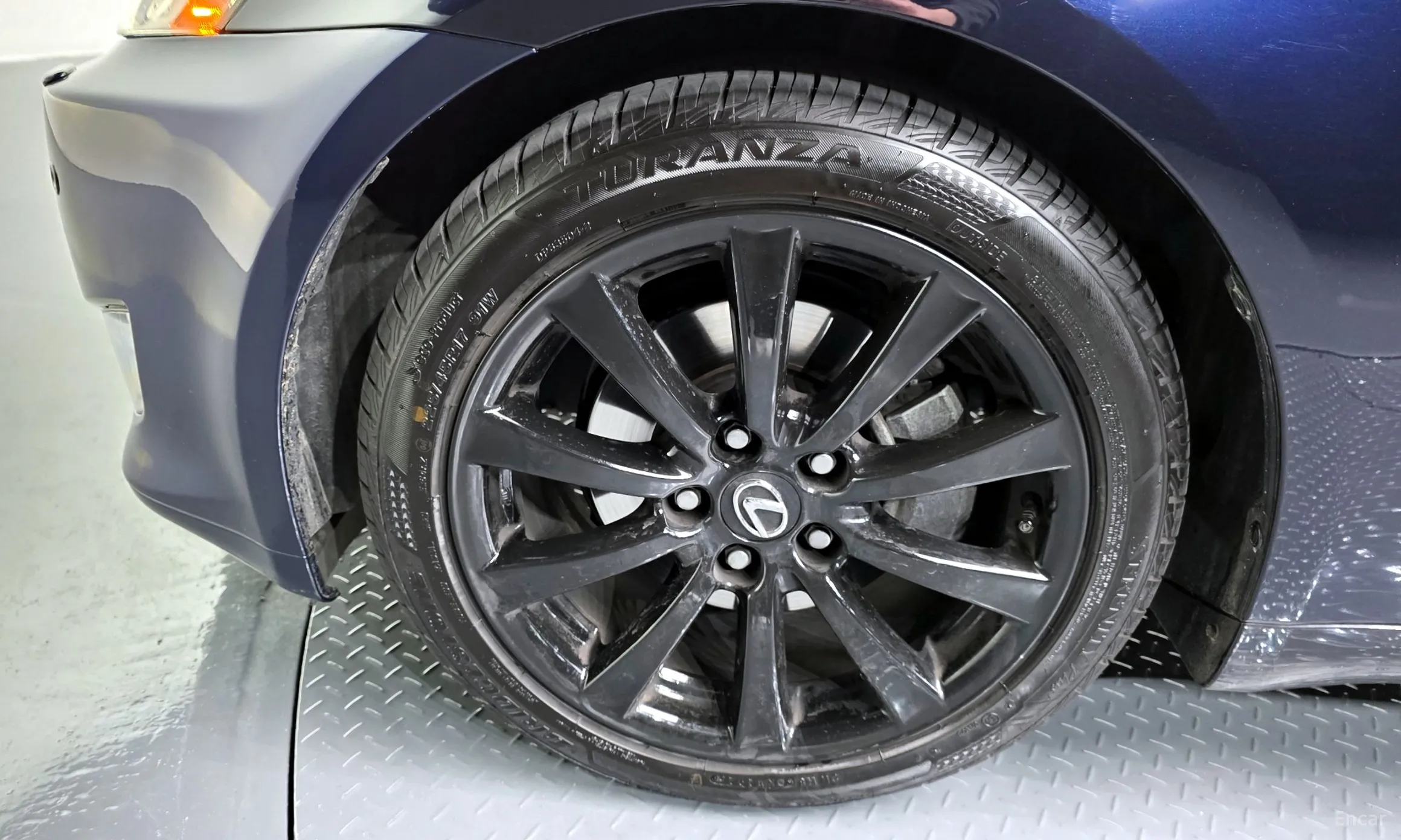 Lexus IS250 превью 5