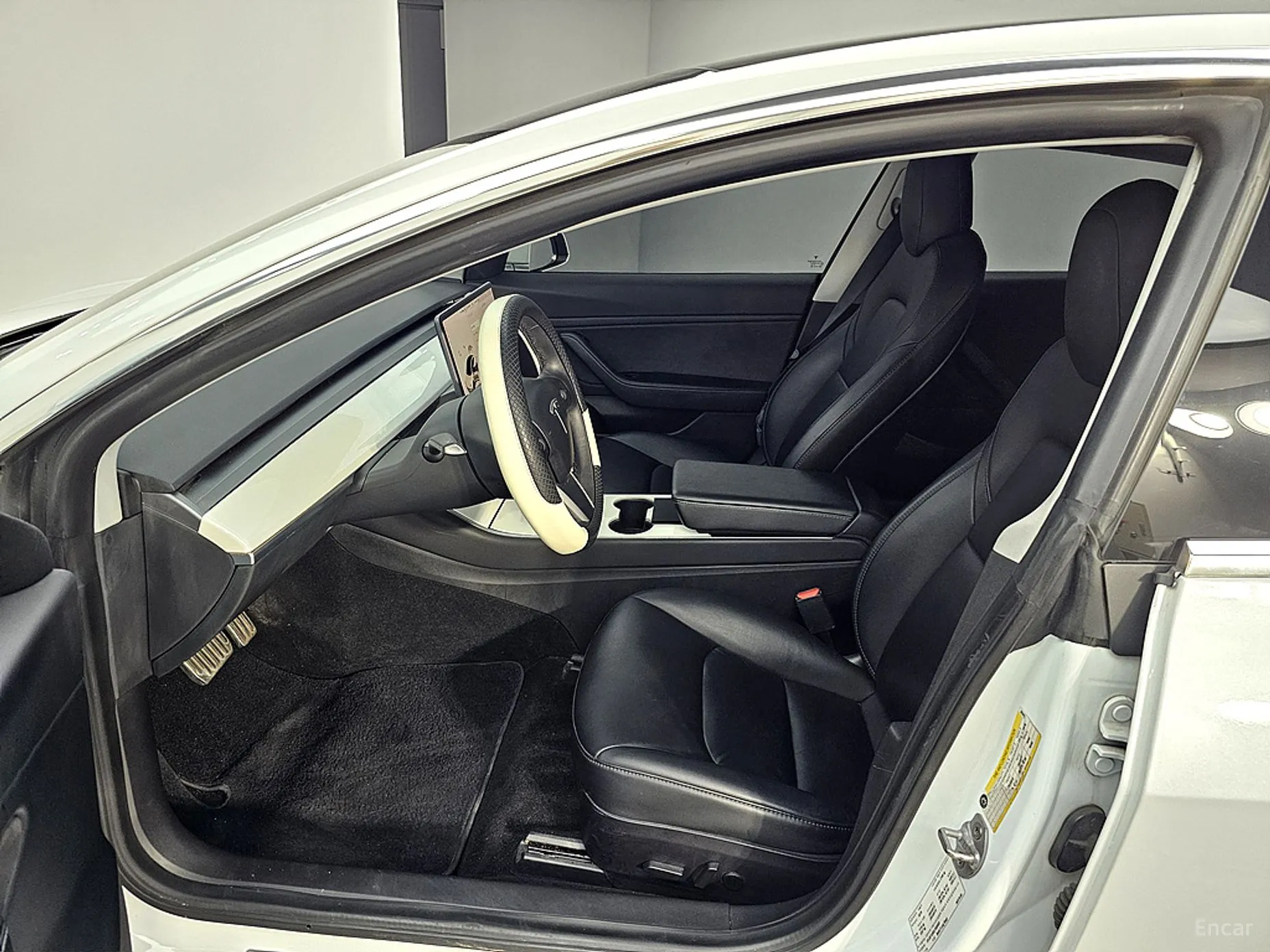 Tesla Model 3 превью 8