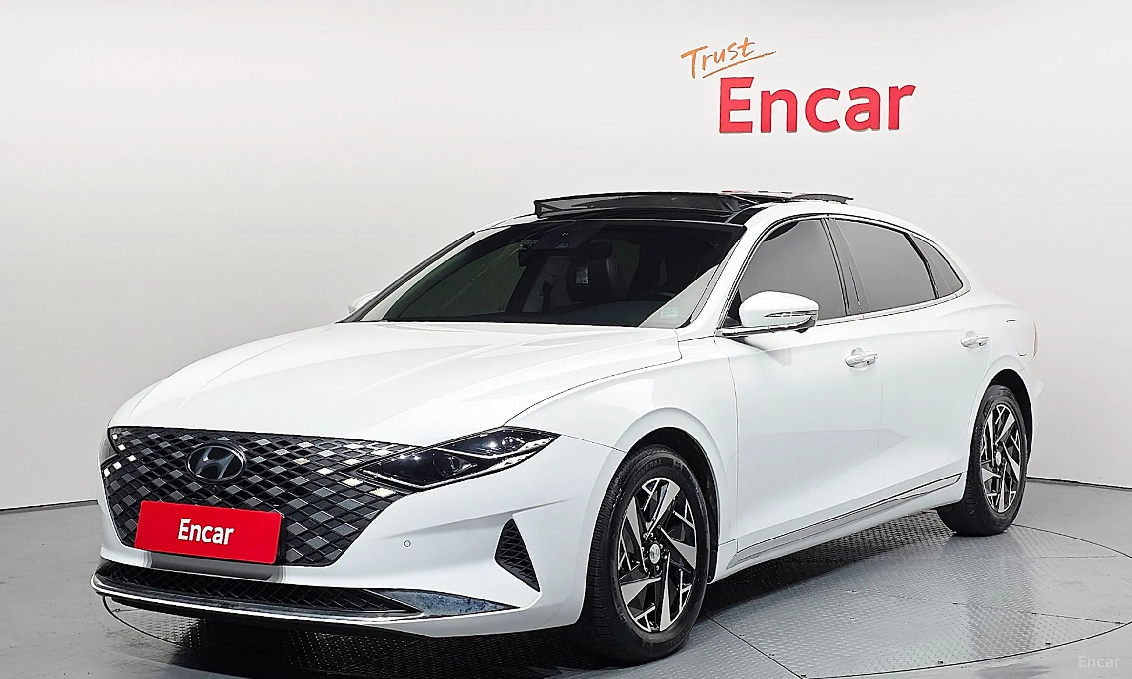 Hyundai Grandeur IG Hybrid