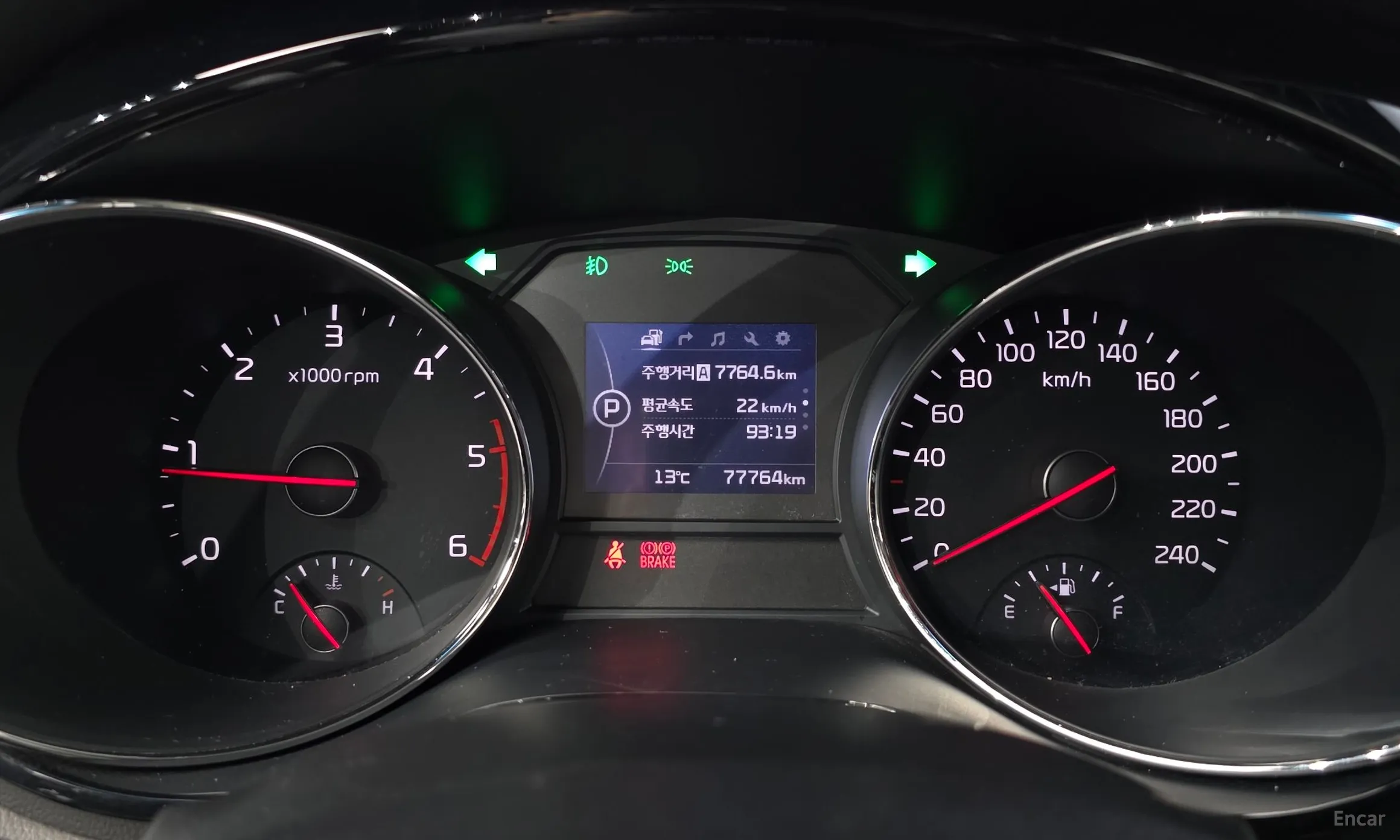 Kia Carnival превью 8