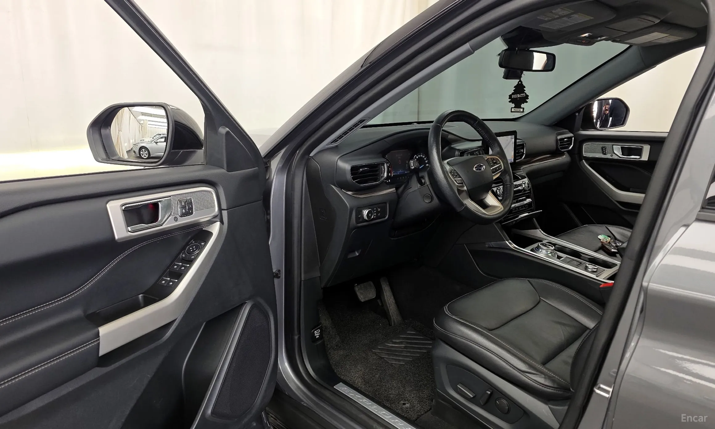 Ford Explorer 6th Generation превью 10