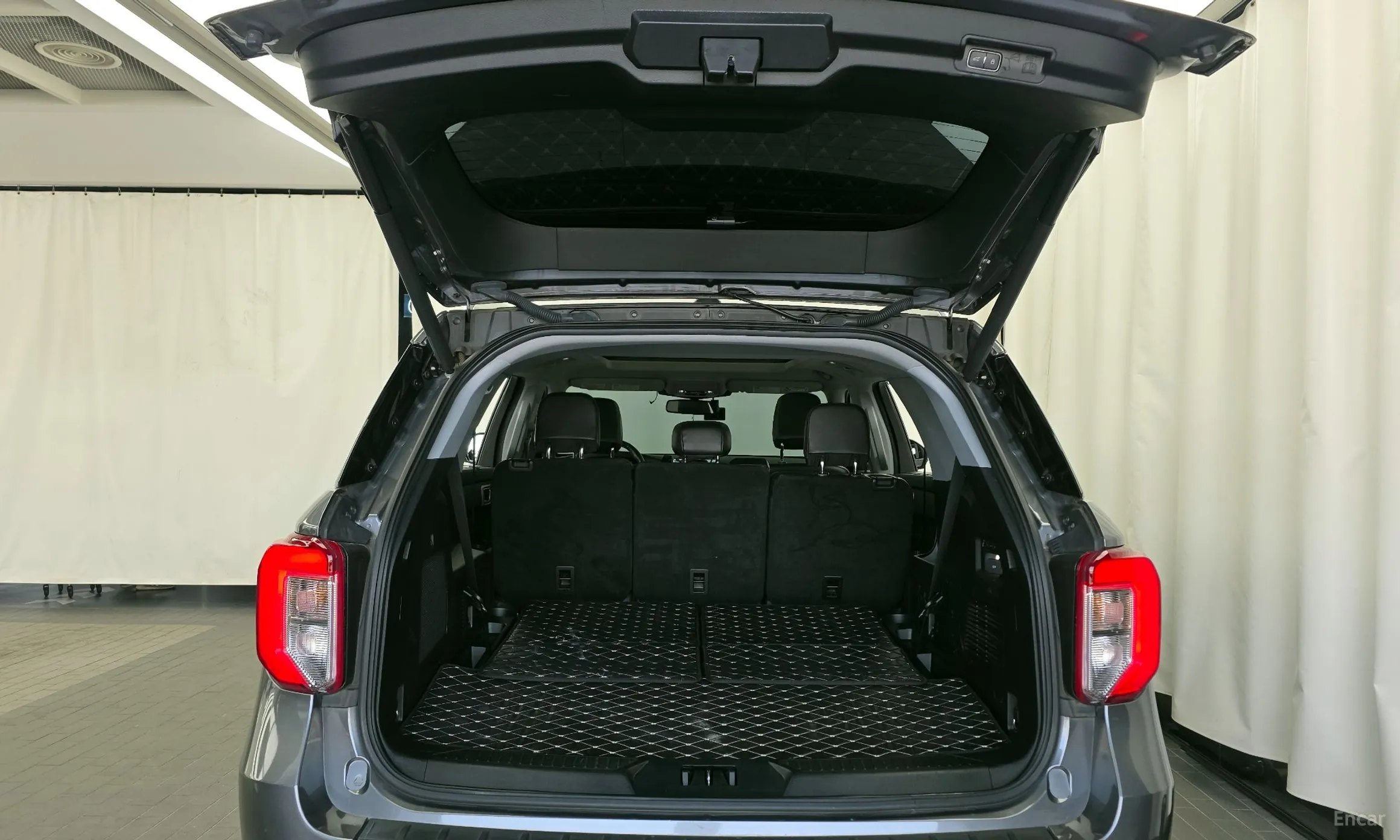 Ford Explorer 6th Generation превью 20