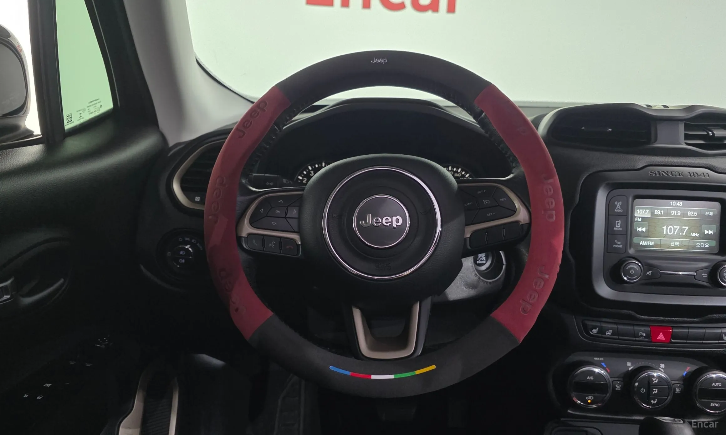 Jeep Renegade превью 13