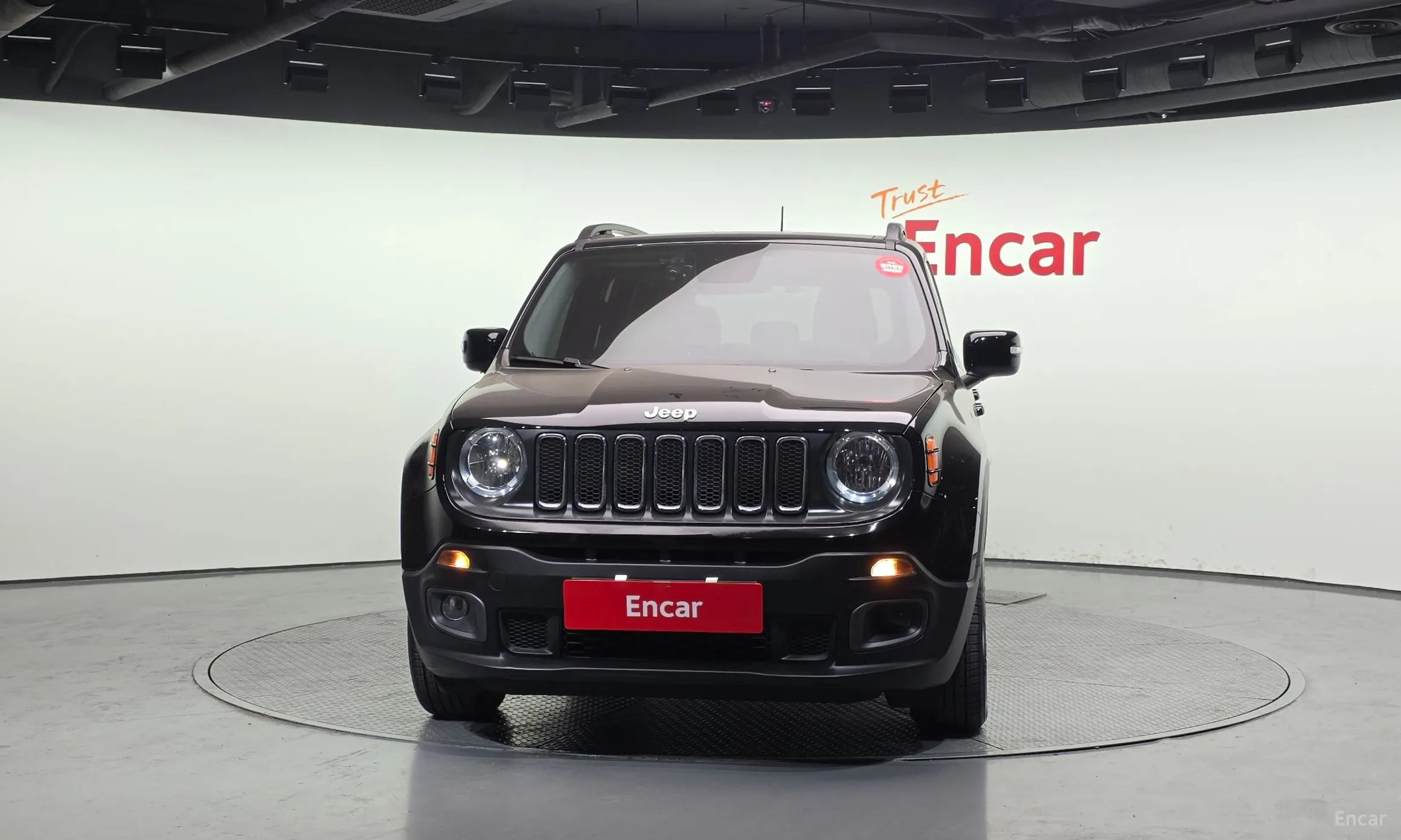 Jeep Renegade превью 3