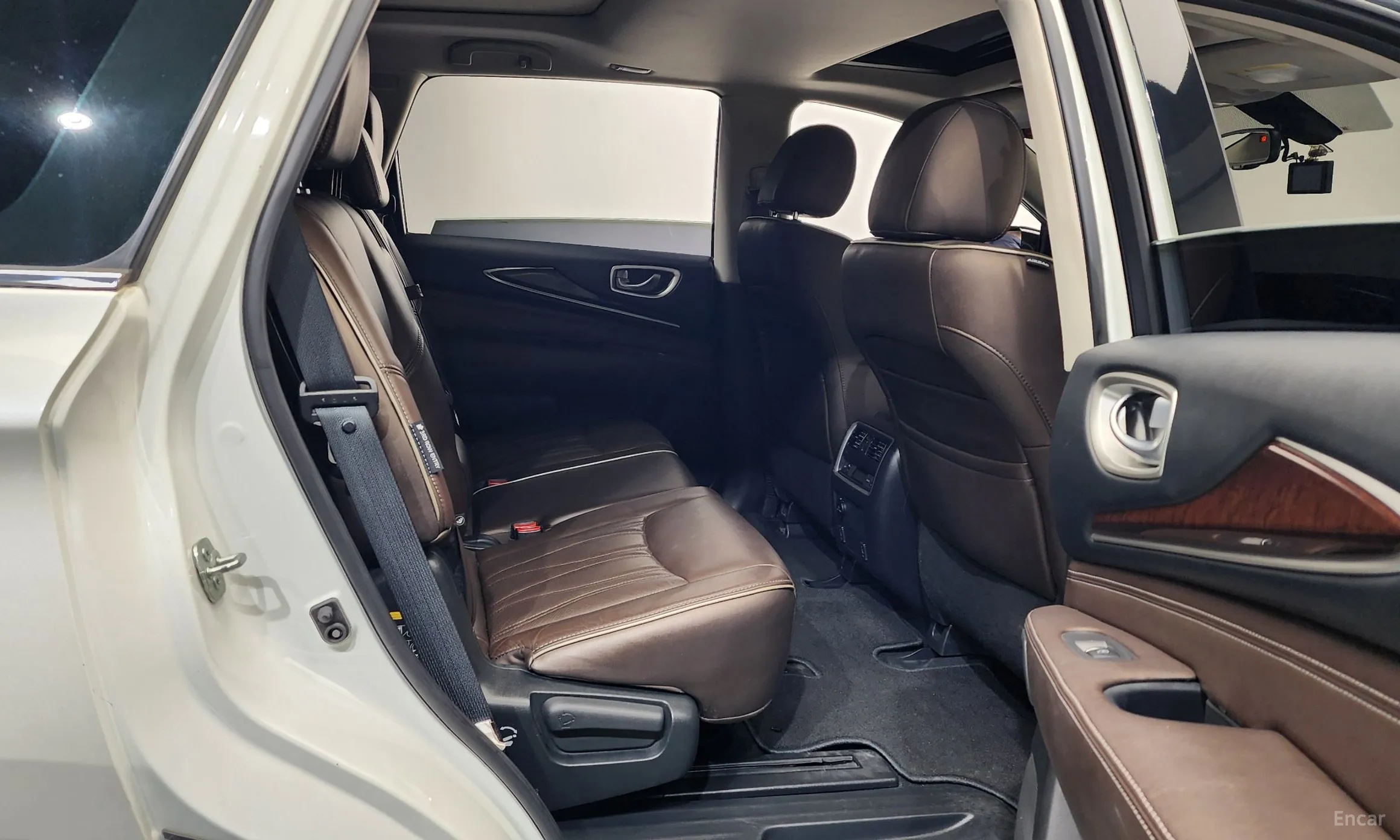 Infiniti QX60 превью 12
