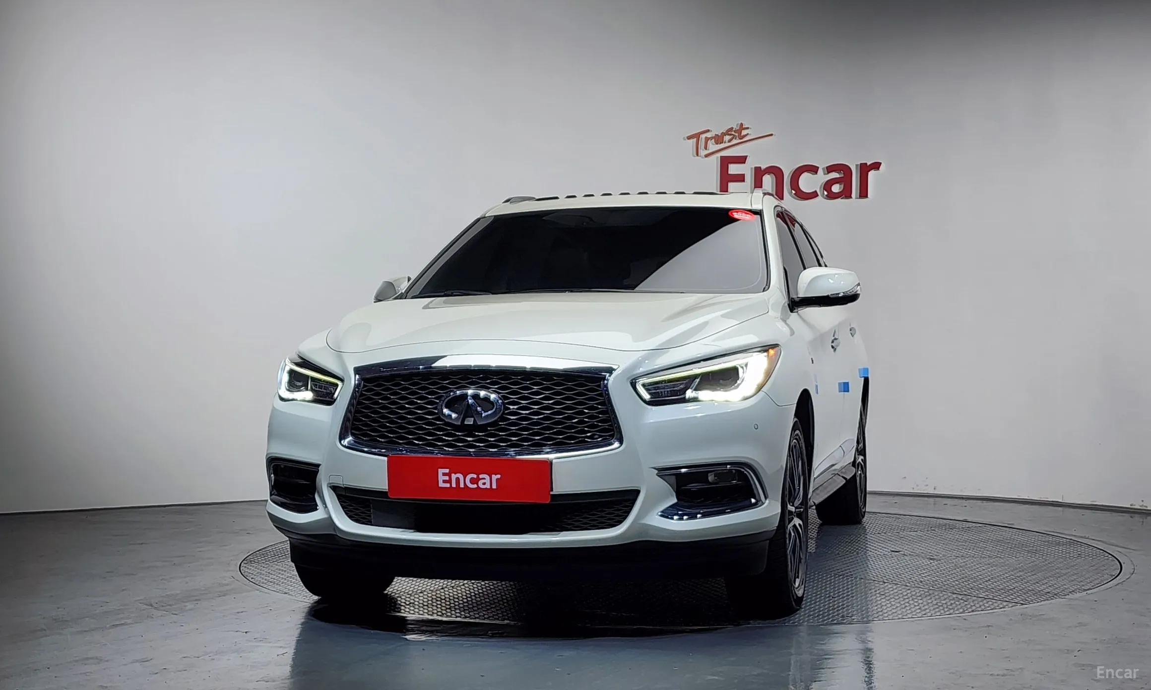 Infiniti QX60 превью 3