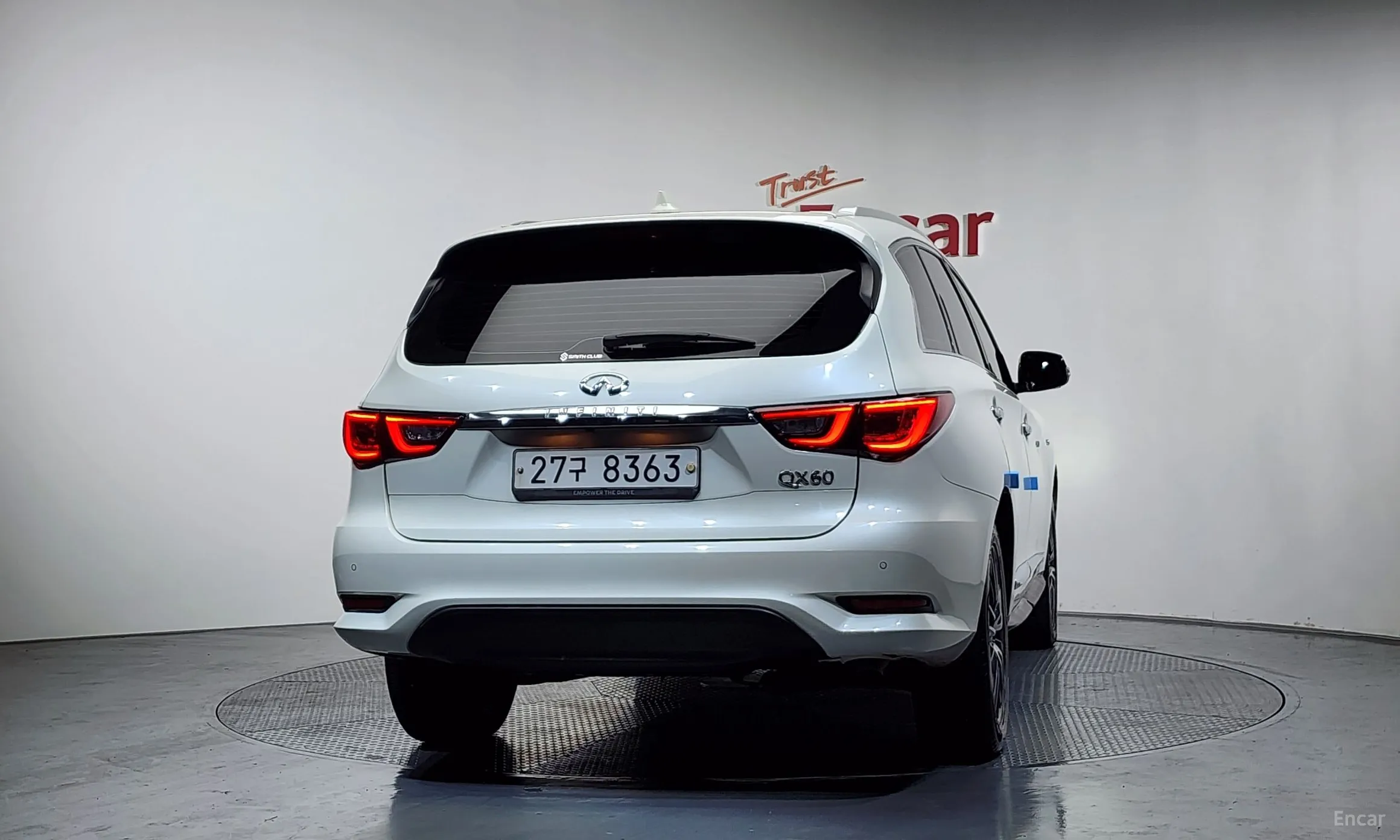 Infiniti QX60 превью 4