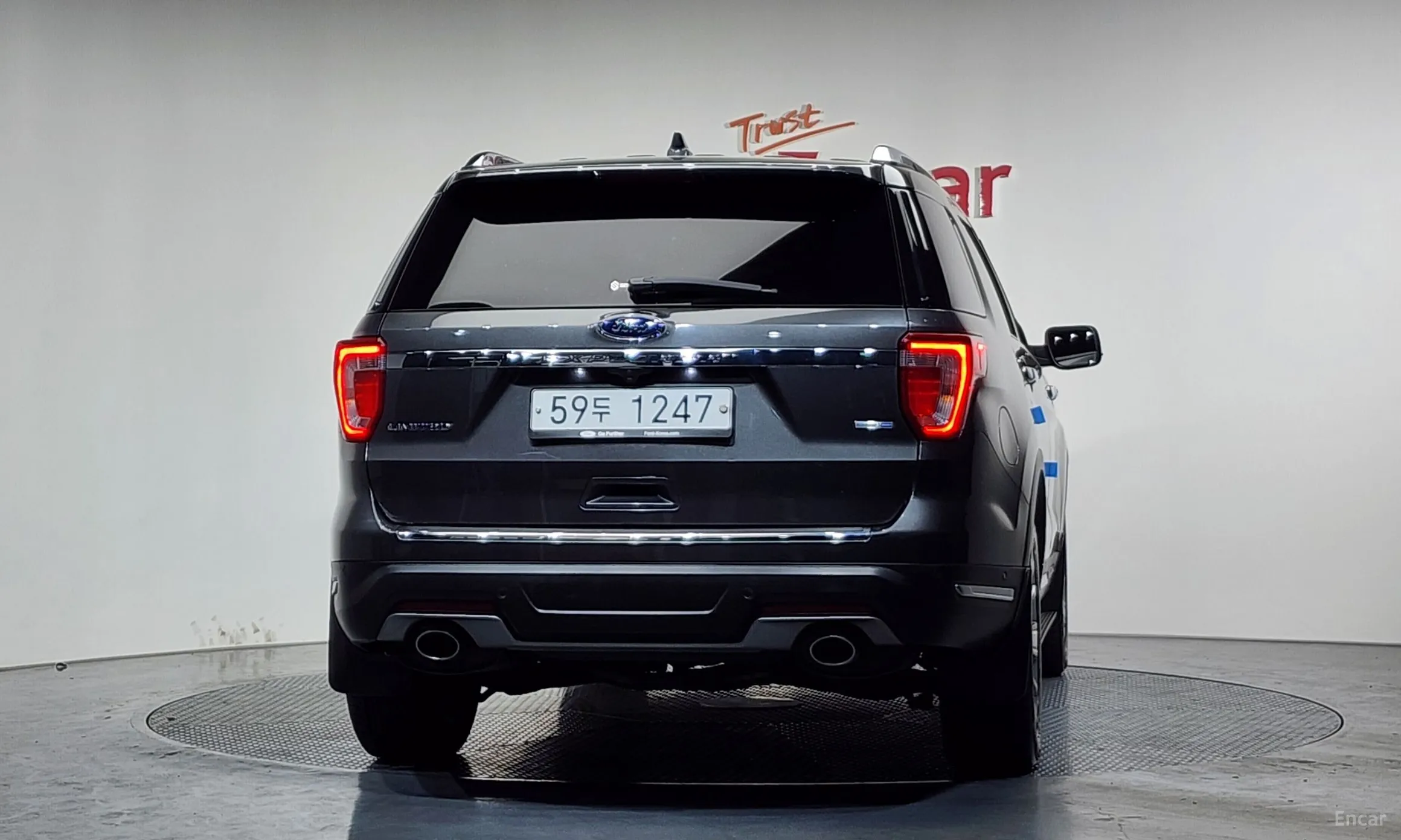 Ford Explorer превью 4