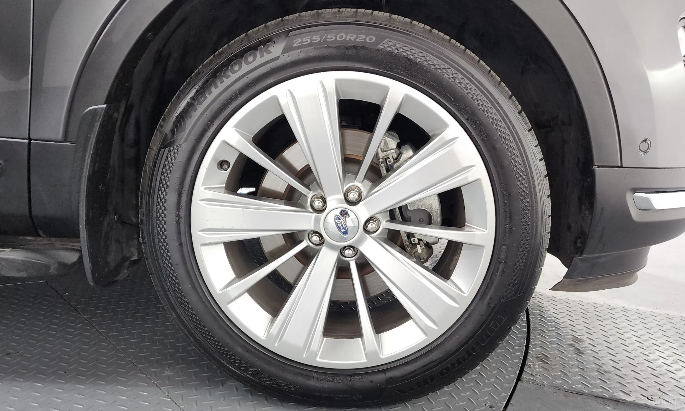 Ford Explorer превью 5