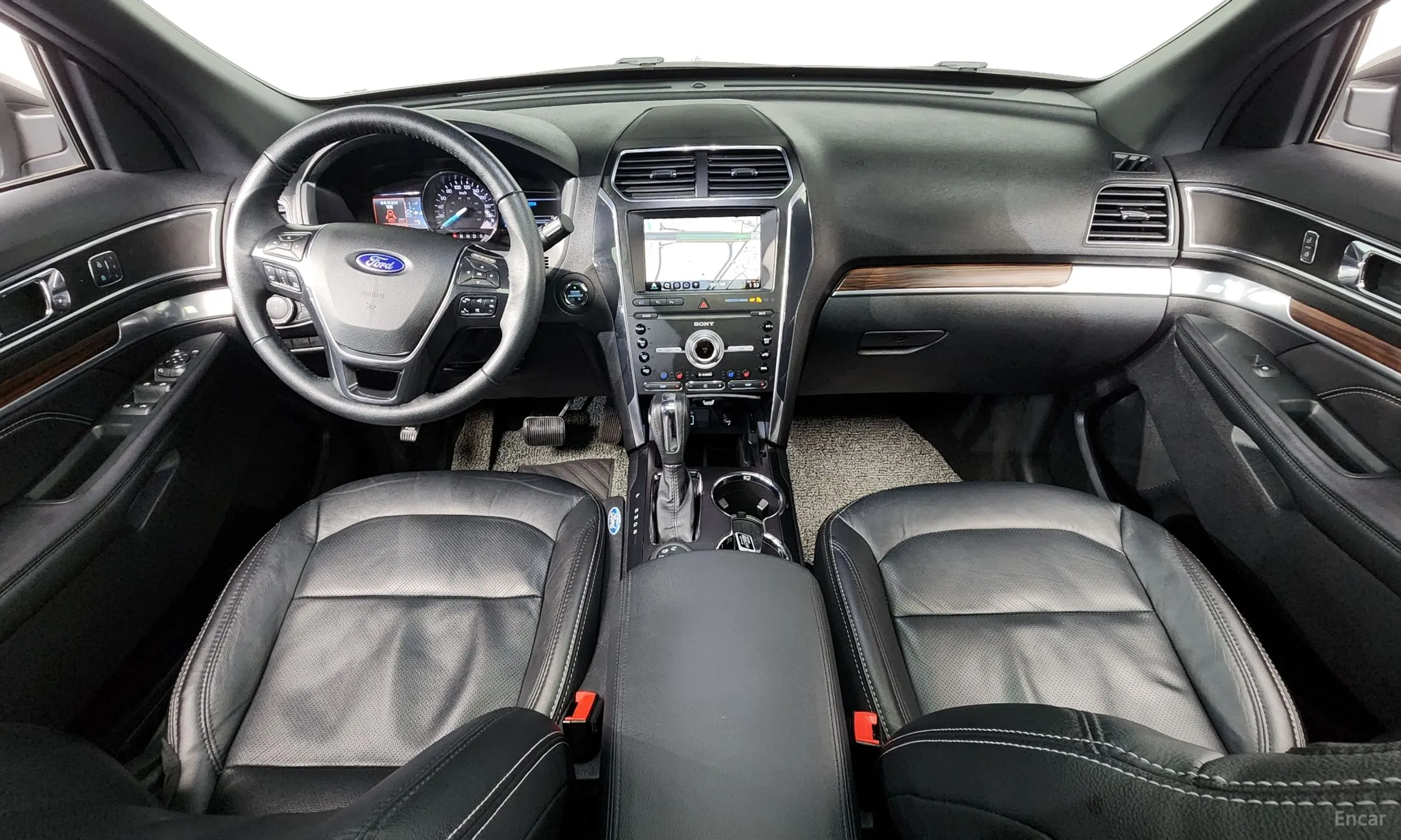 Ford Explorer превью 7