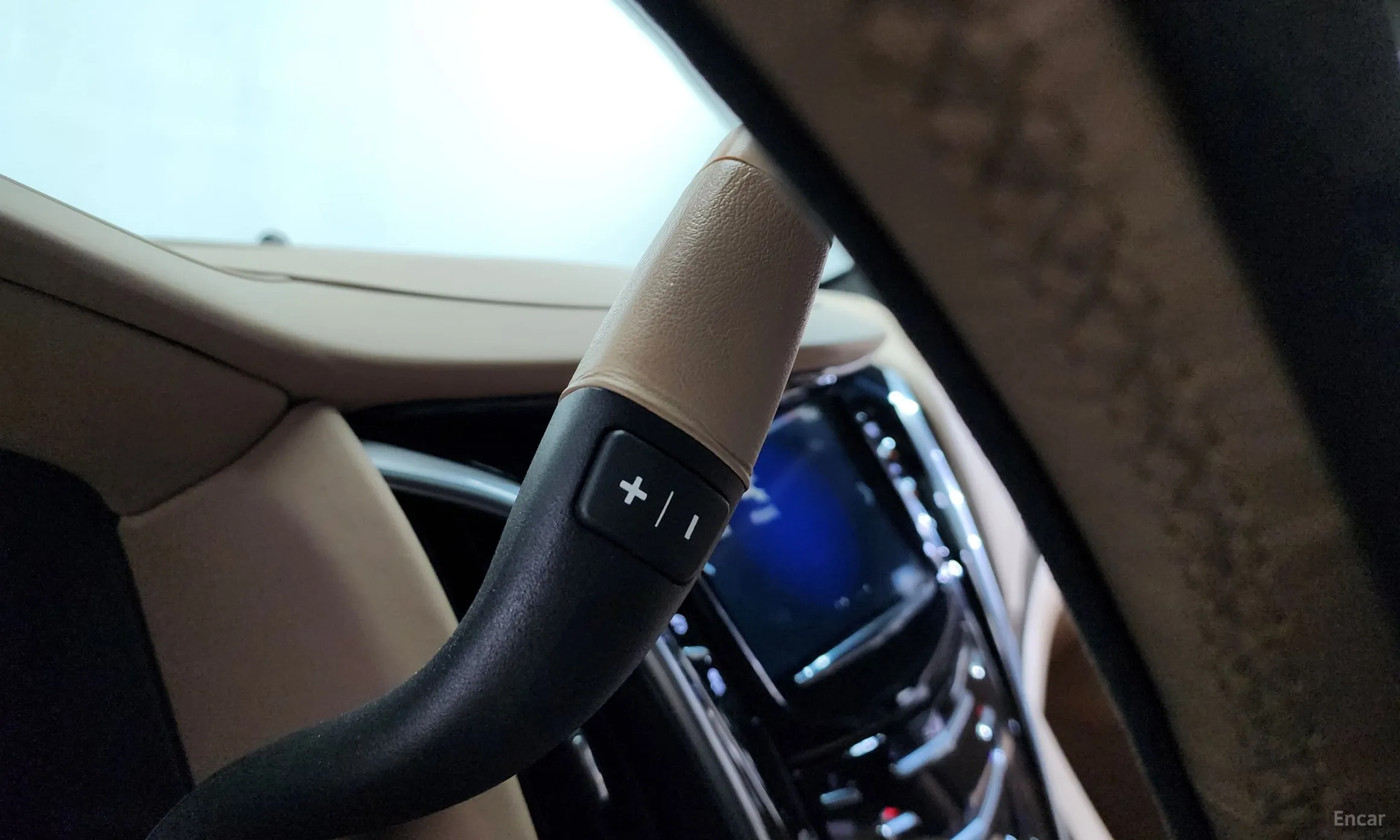 Cadillac Escalade превью 9