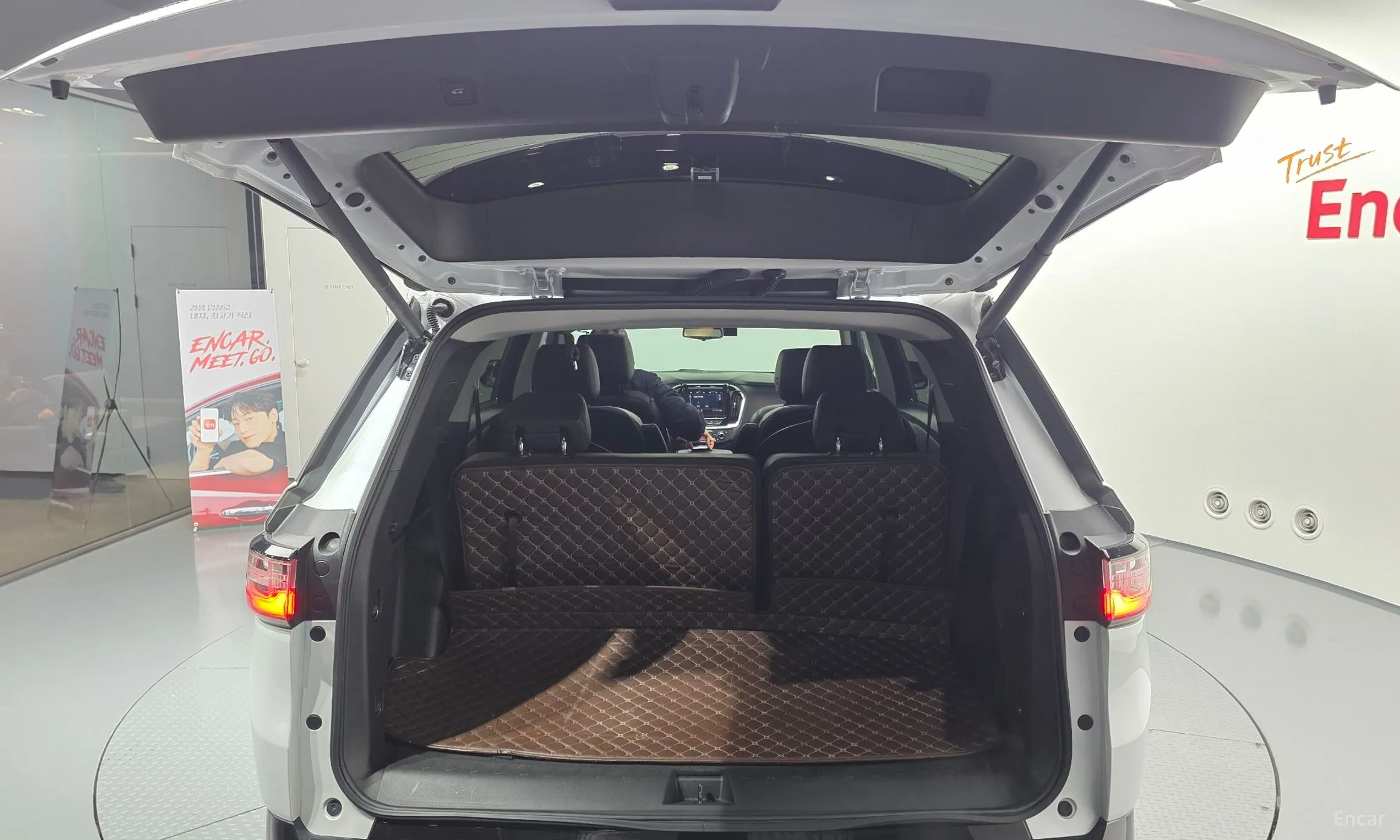 Chevrolet (GM Daewoo) Traverse превью 20