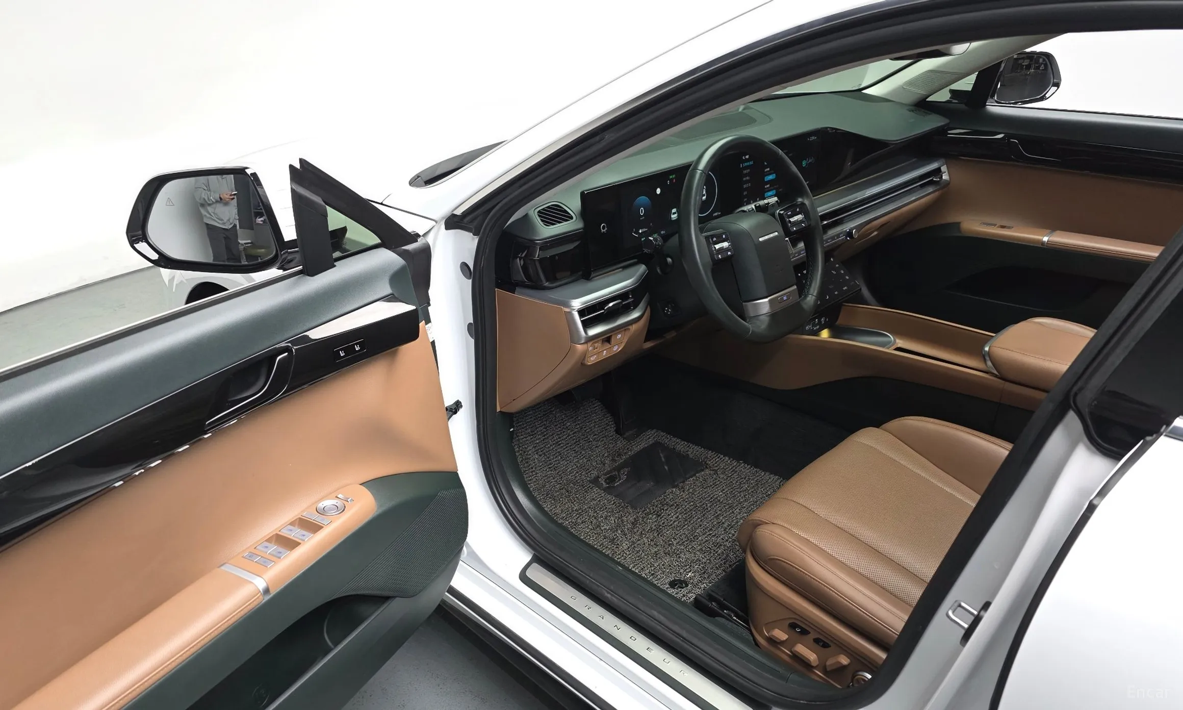 Hyundai Grandeur Hybrid (GN7) превью 10