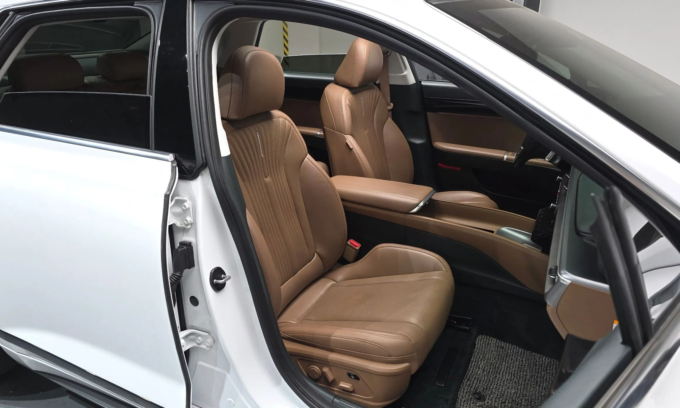Hyundai Grandeur Hybrid (GN7) превью 12