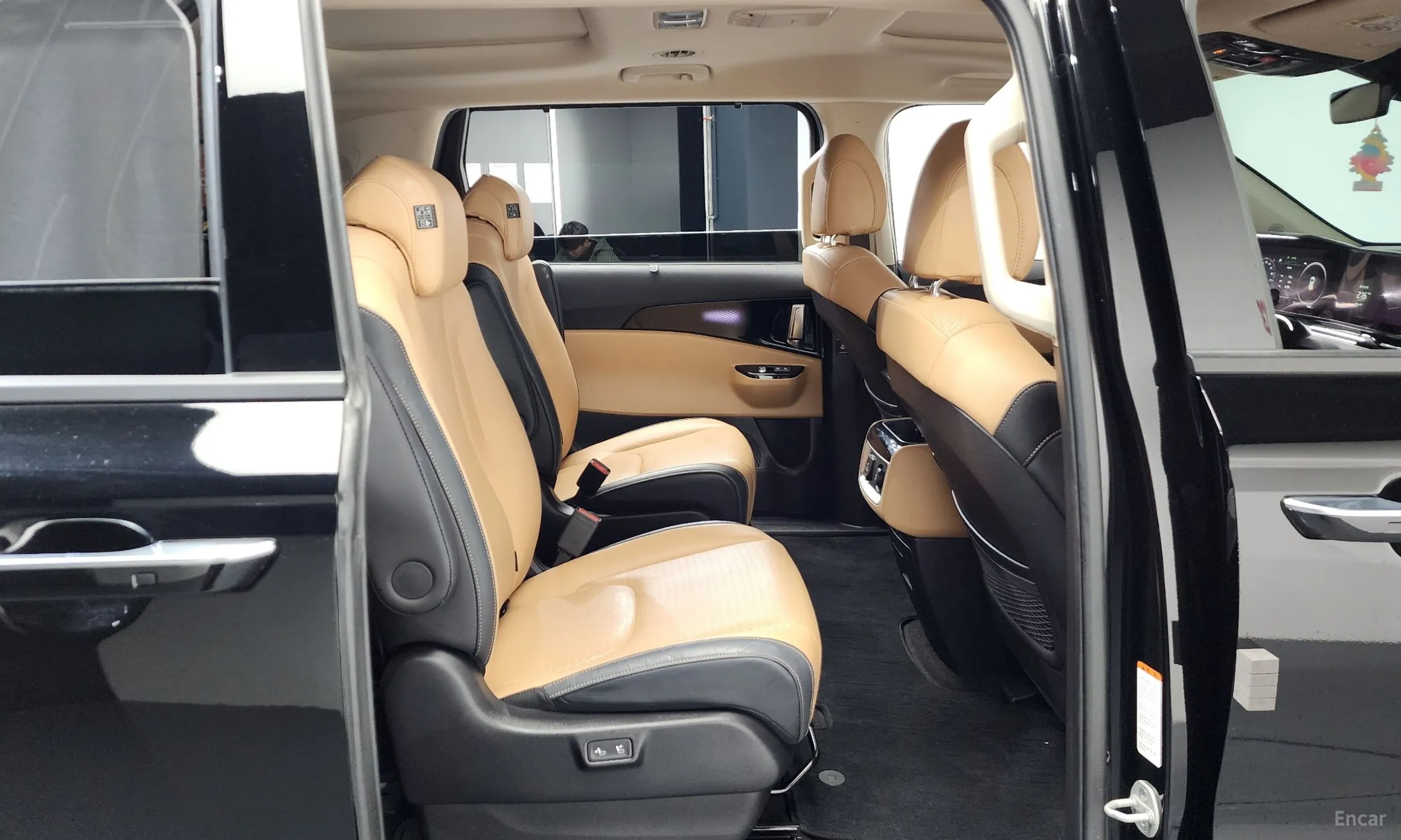 Kia Carnival Gen 4 превью 12