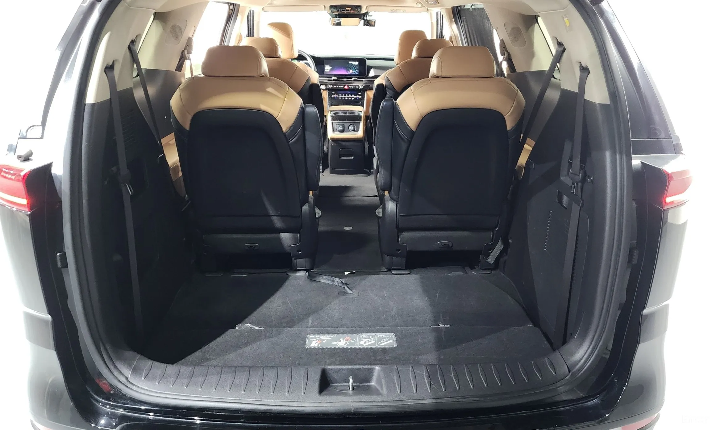 Kia Carnival Gen 4 превью 20