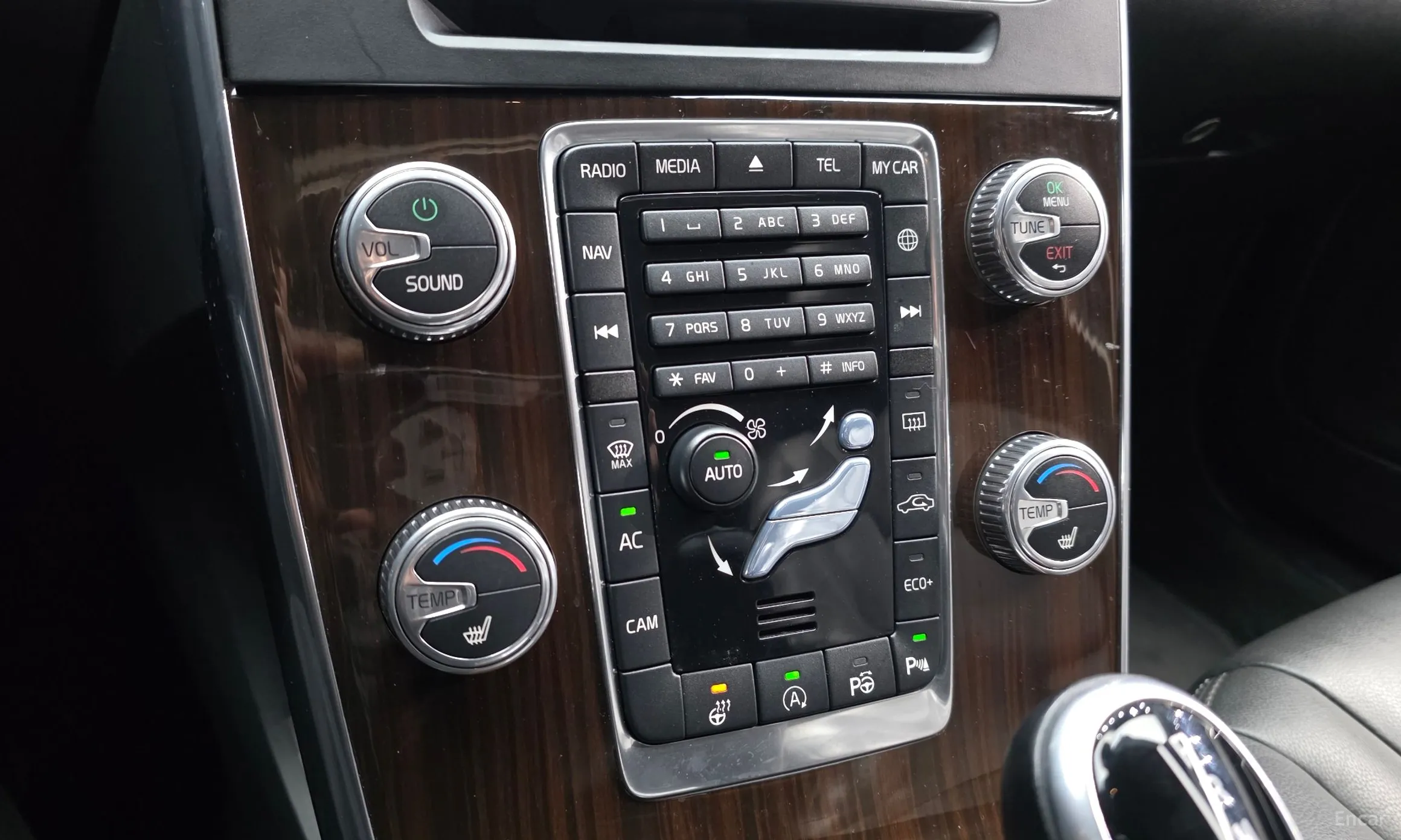 Volvo S60 превью 17