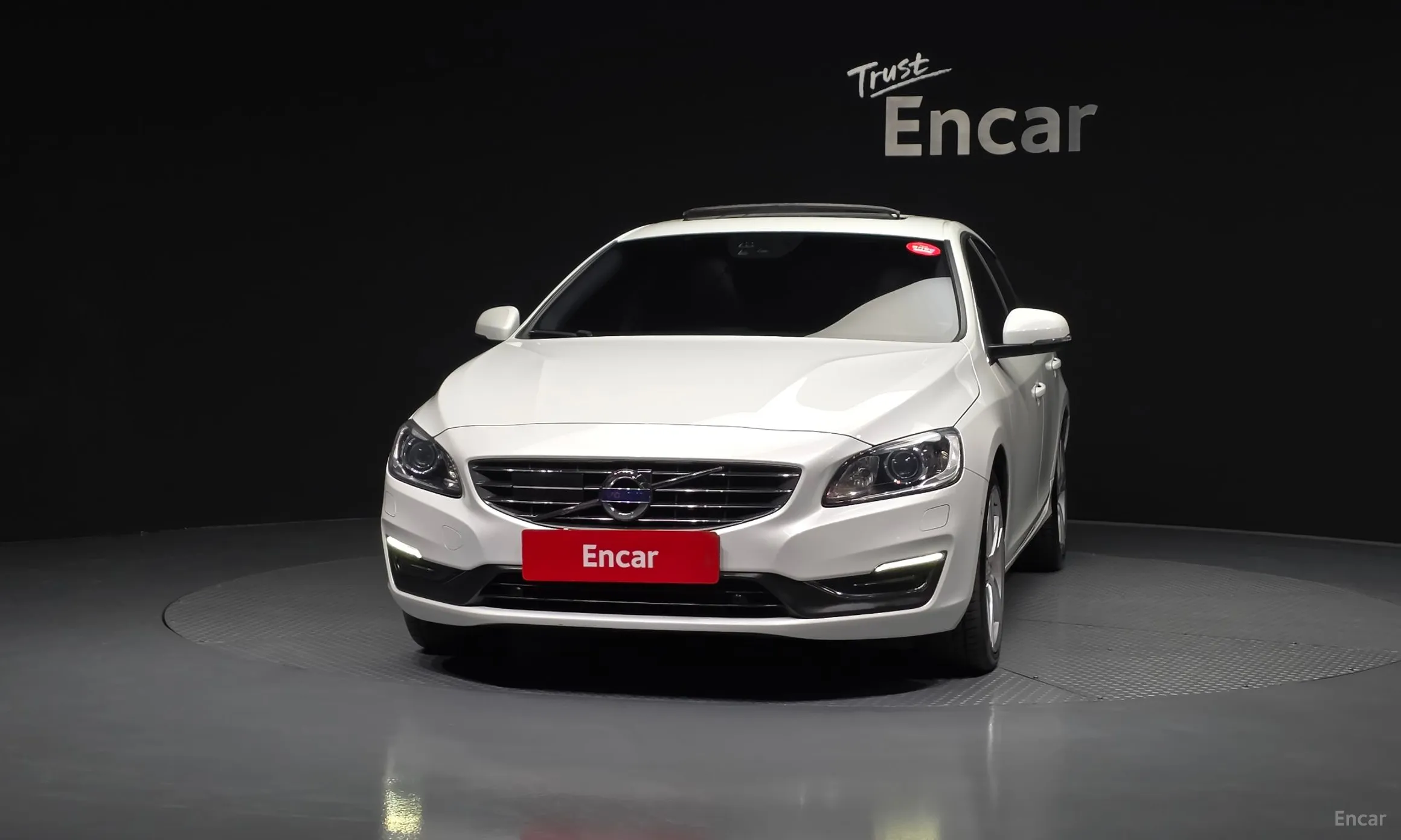 Volvo S60 превью 3