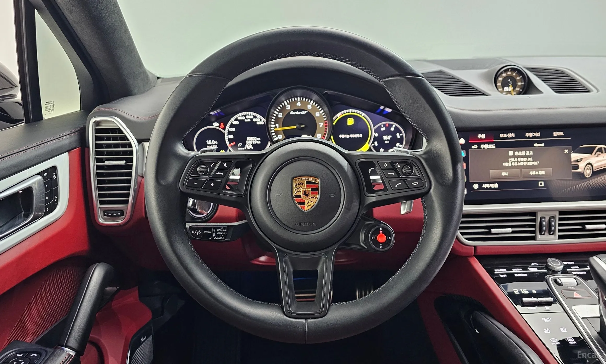 Porsche Cayenne (PO536) превью 13