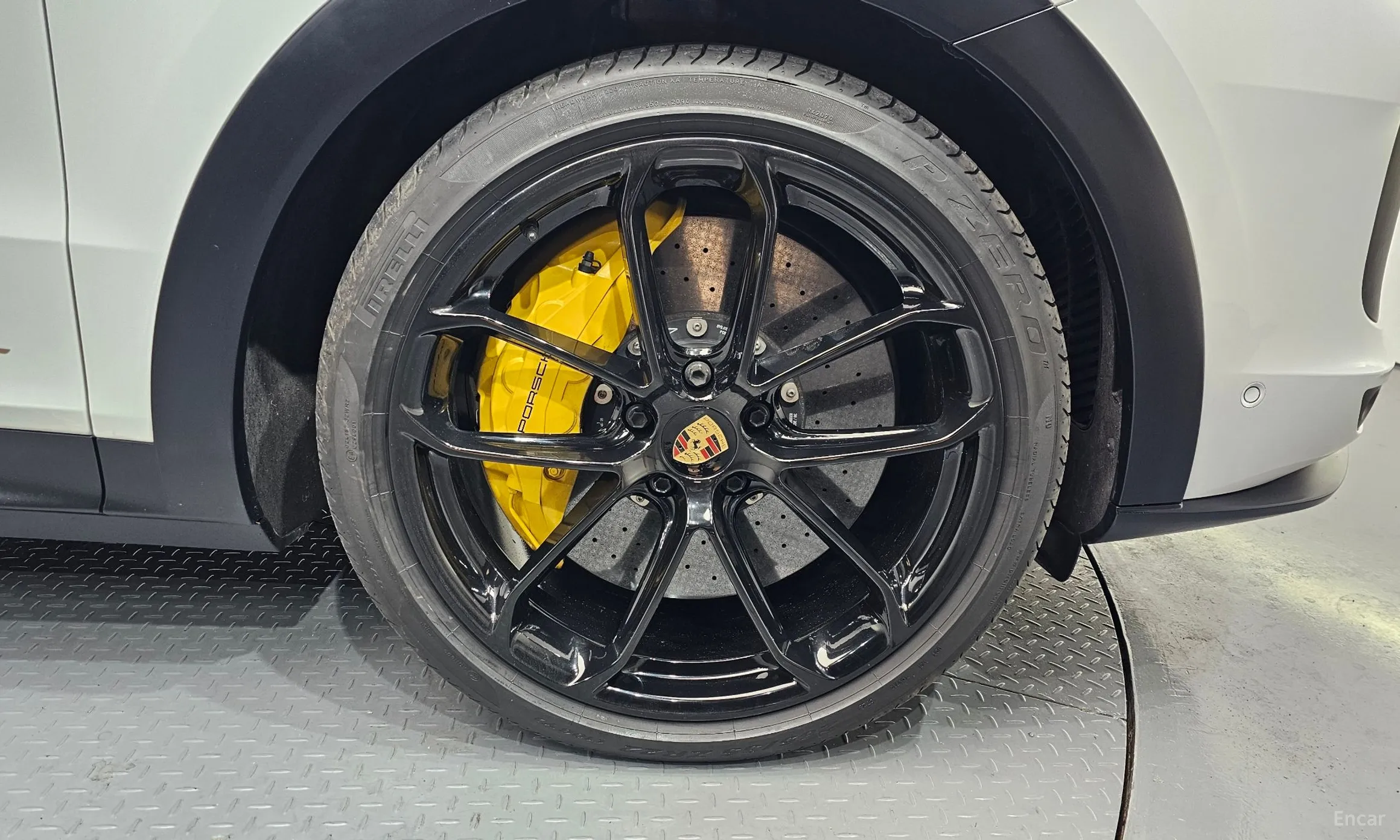 Porsche Cayenne (PO536) превью 5