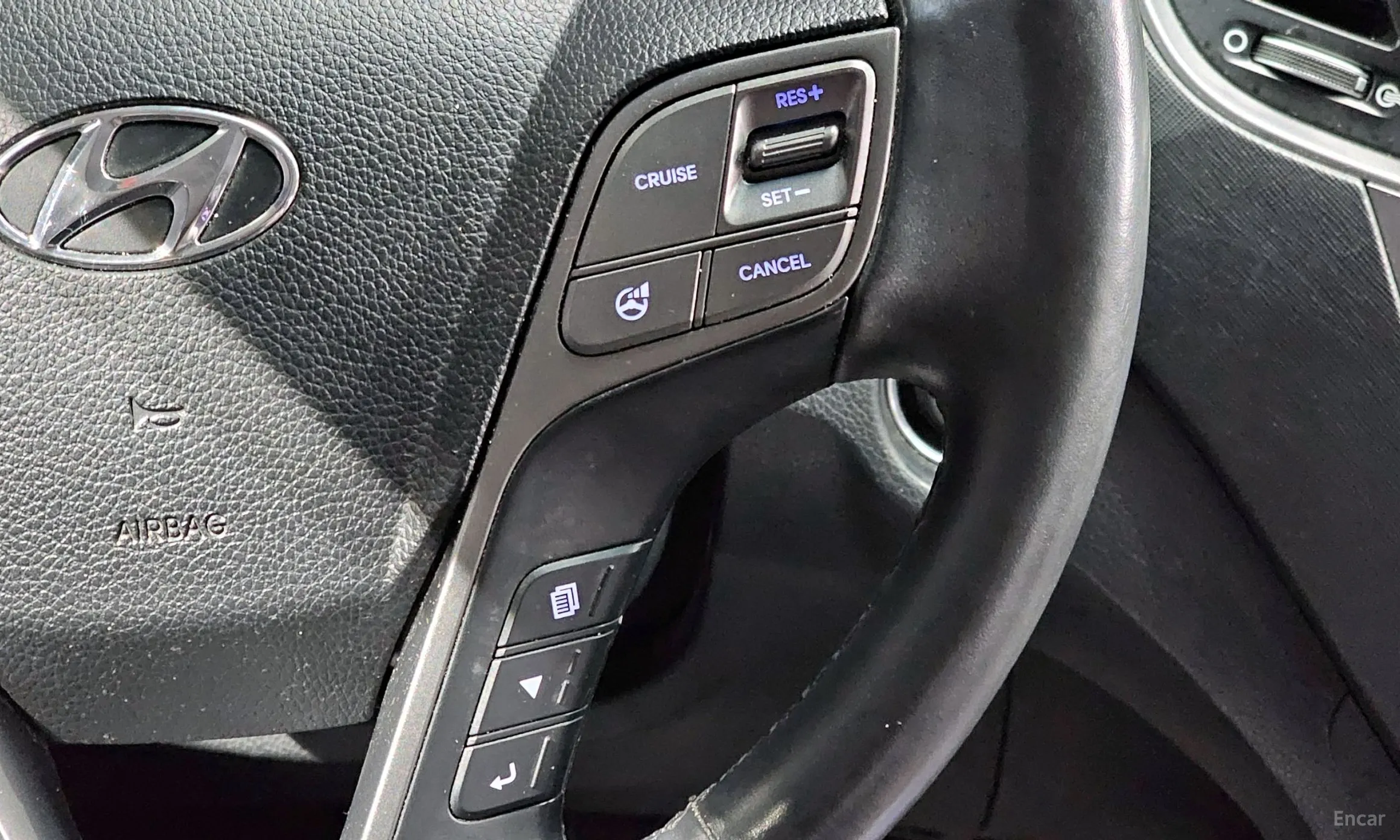 Hyundai Santa Fe DM превью 19