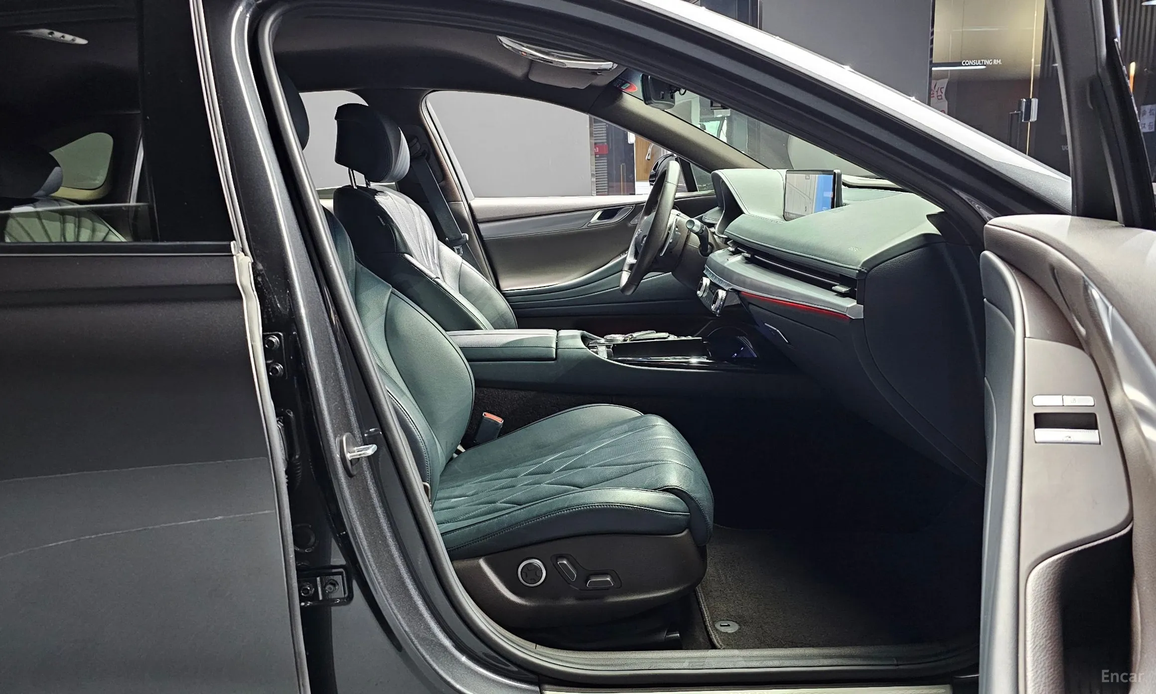 Genesis G80 (RG3) превью 10