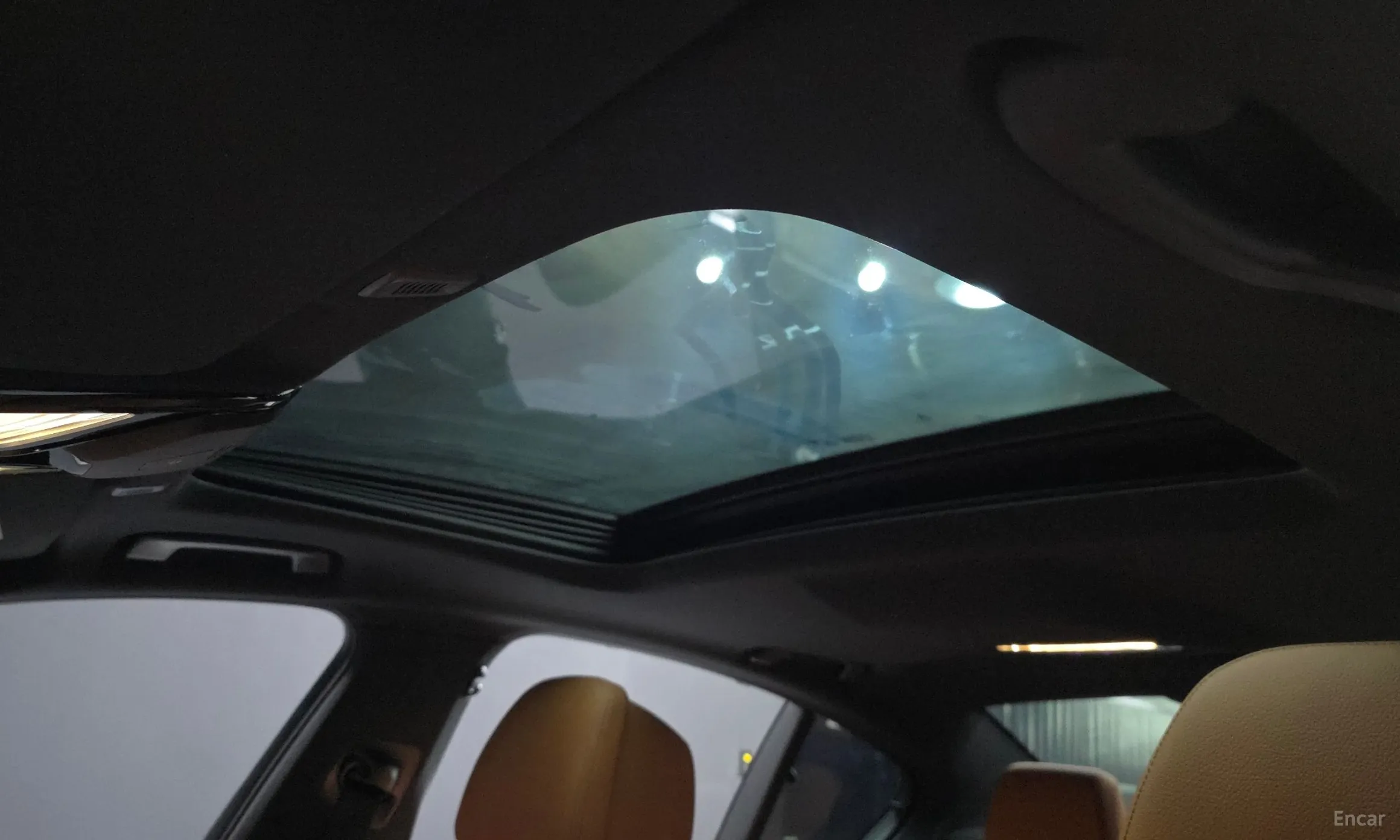 BMW 5 Series (G30) превью 19