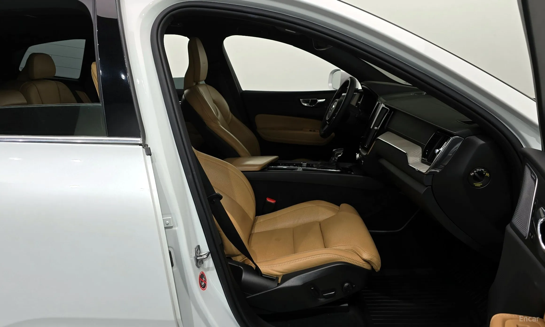 Volvo XC60 Gen 2 превью 11