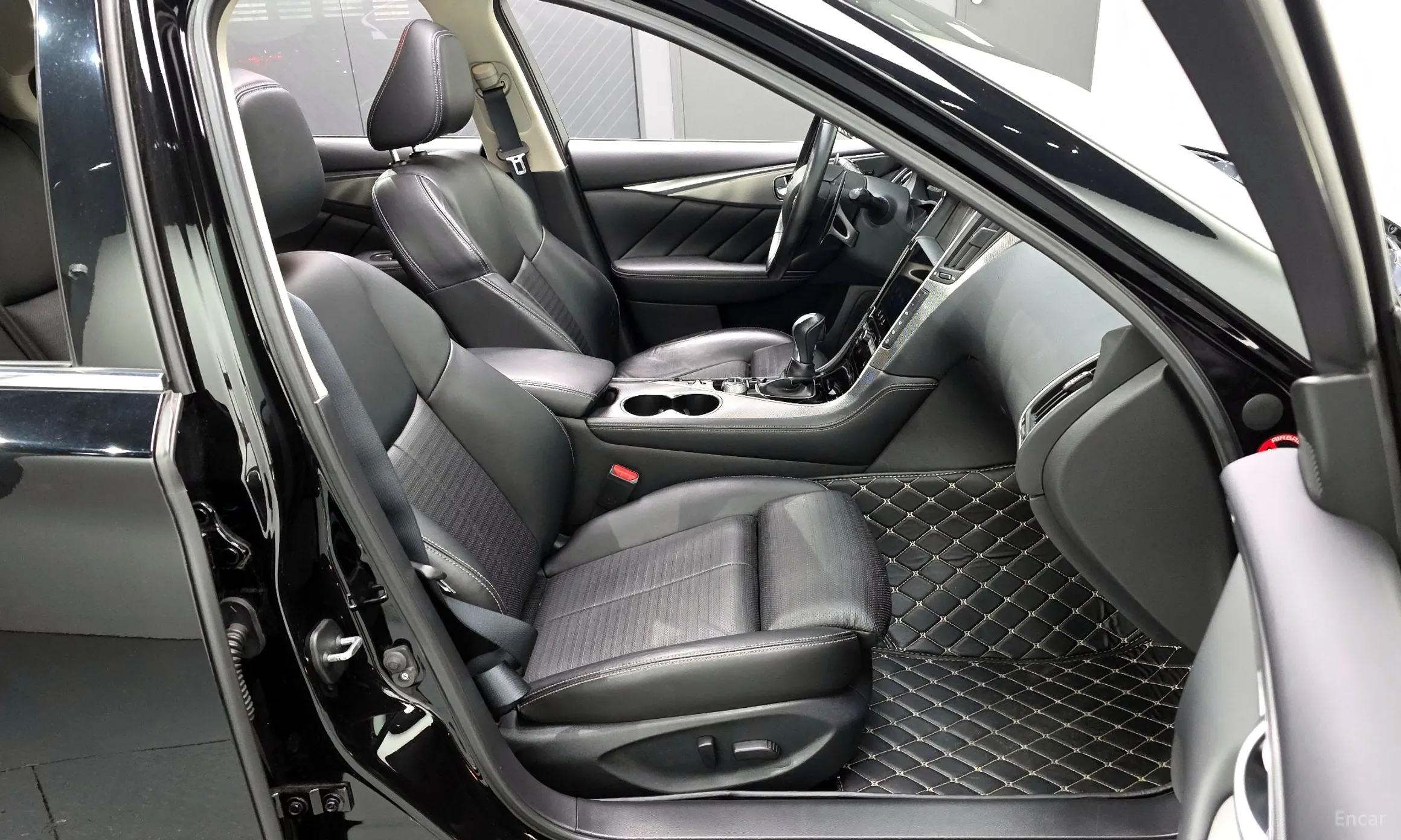 Infiniti Q50 превью 12