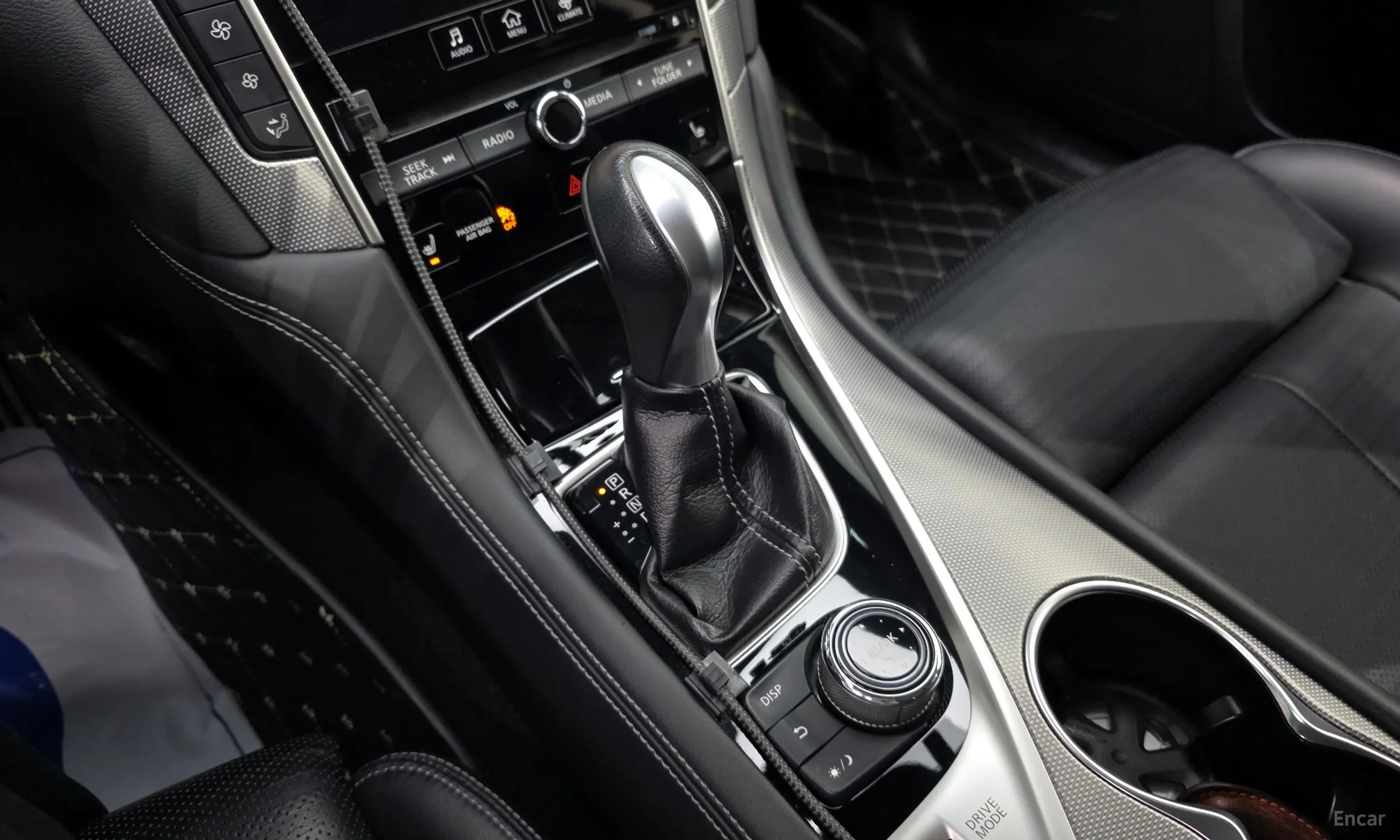Infiniti Q50 превью 9