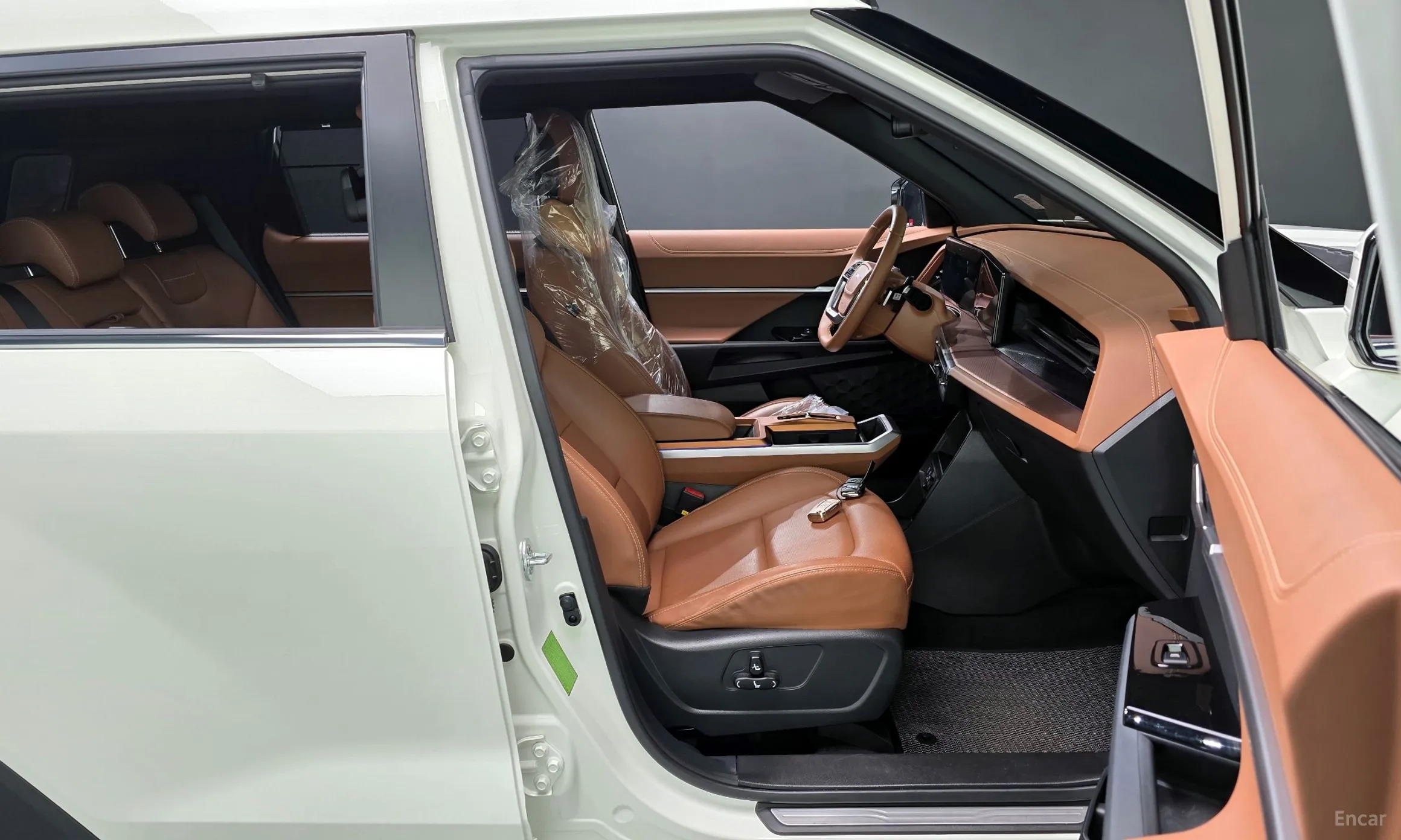 KG Mobility (SsangYong) The New Torres превью 10