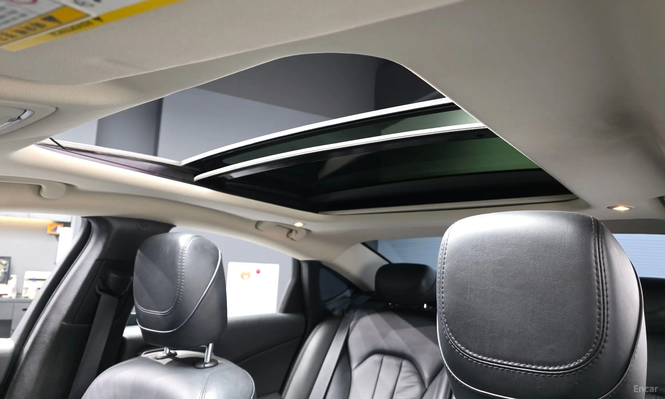 Chrysler 200 Second generation превью 17