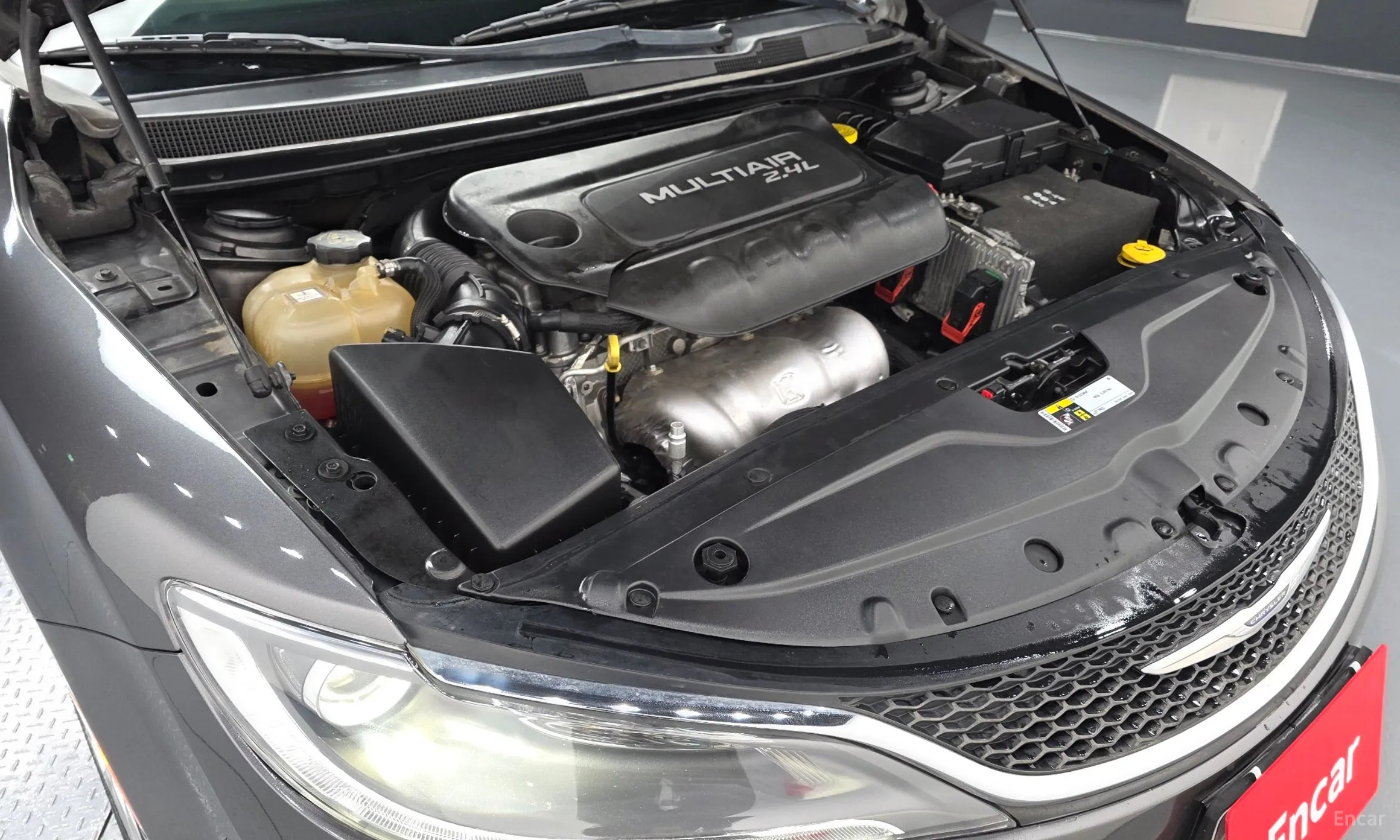 Chrysler 200 Second generation превью 6