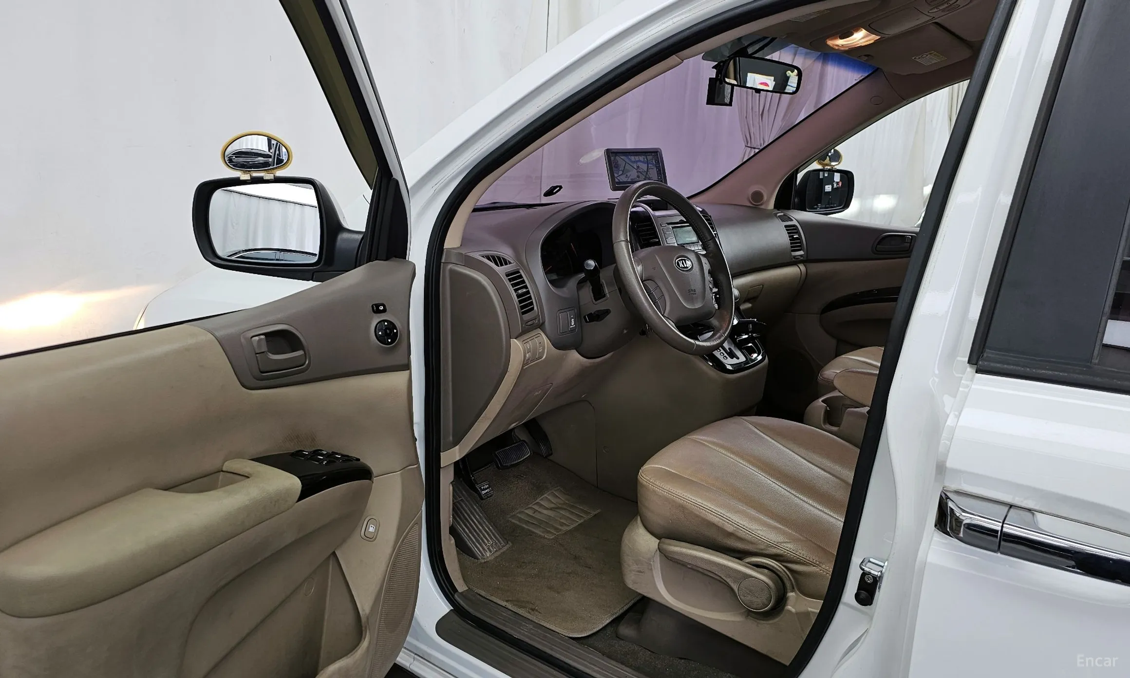 Kia Carnival R превью 10