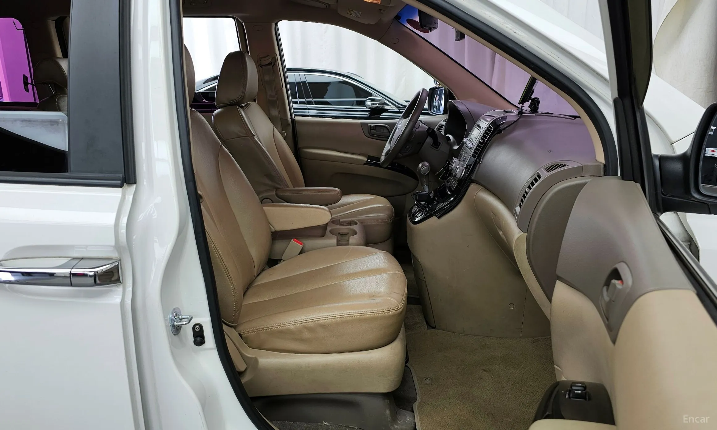 Kia Carnival R превью 11