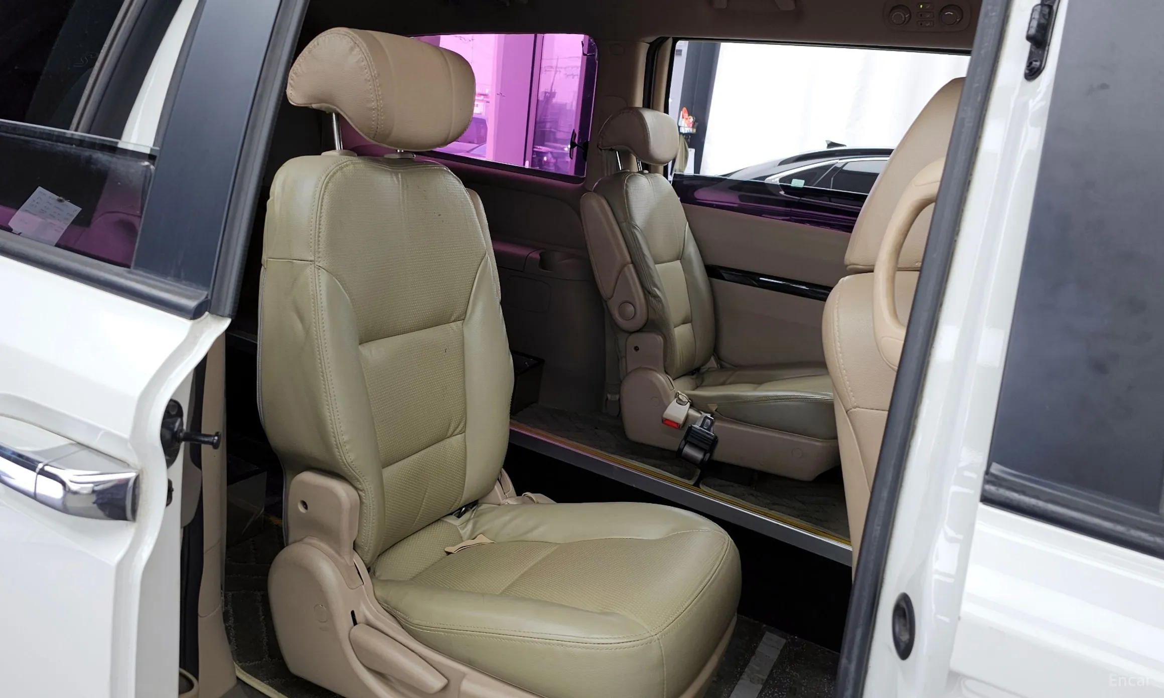 Kia Carnival R превью 12