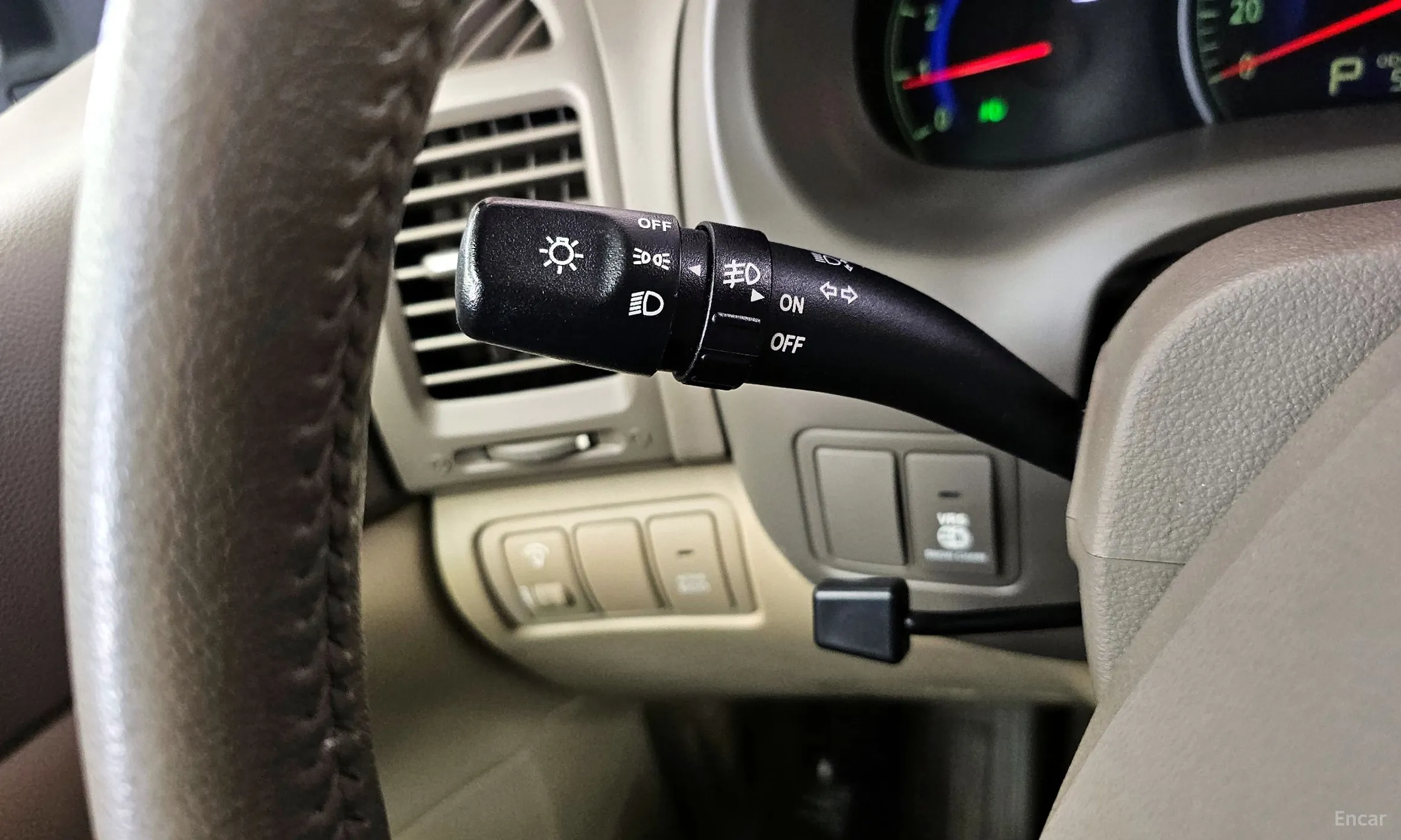Kia Carnival R превью 14