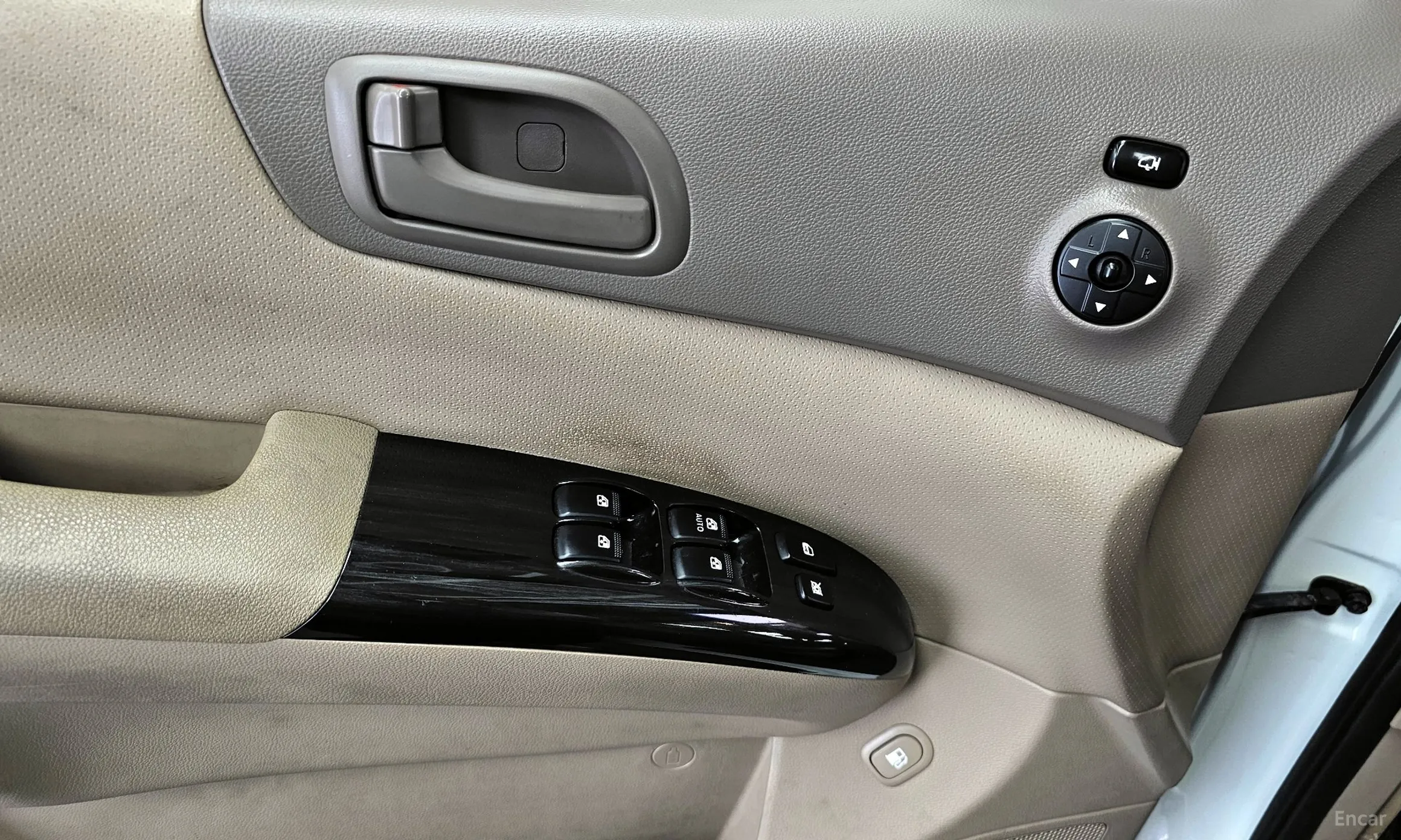 Kia Carnival R превью 18