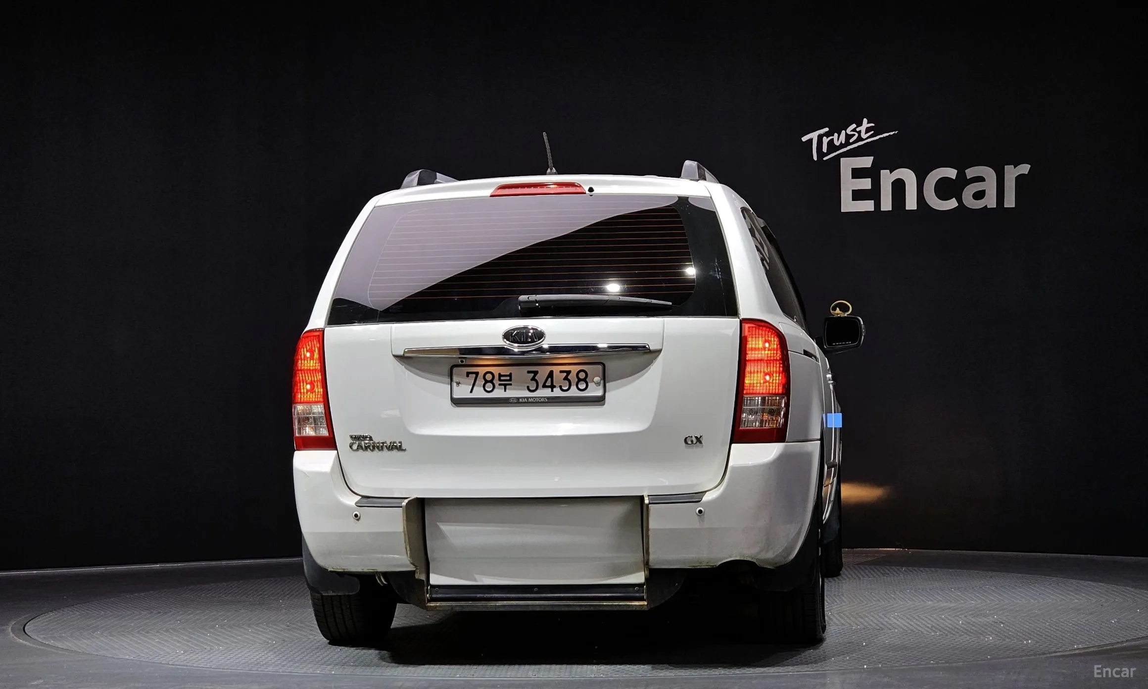 Kia Carnival R превью 4