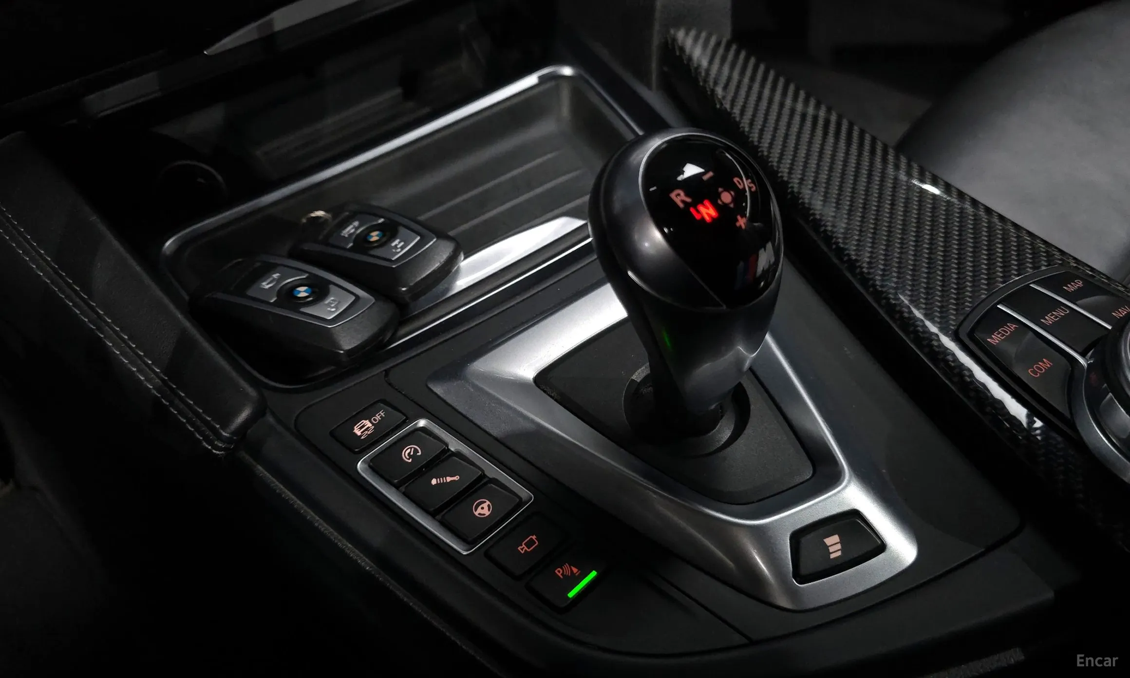 BMW M4 (F82) превью 9