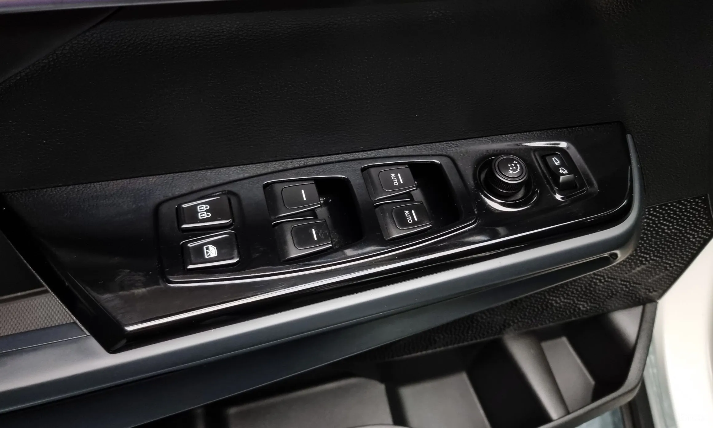 KG Mobility (SsangYong) Torres превью 18