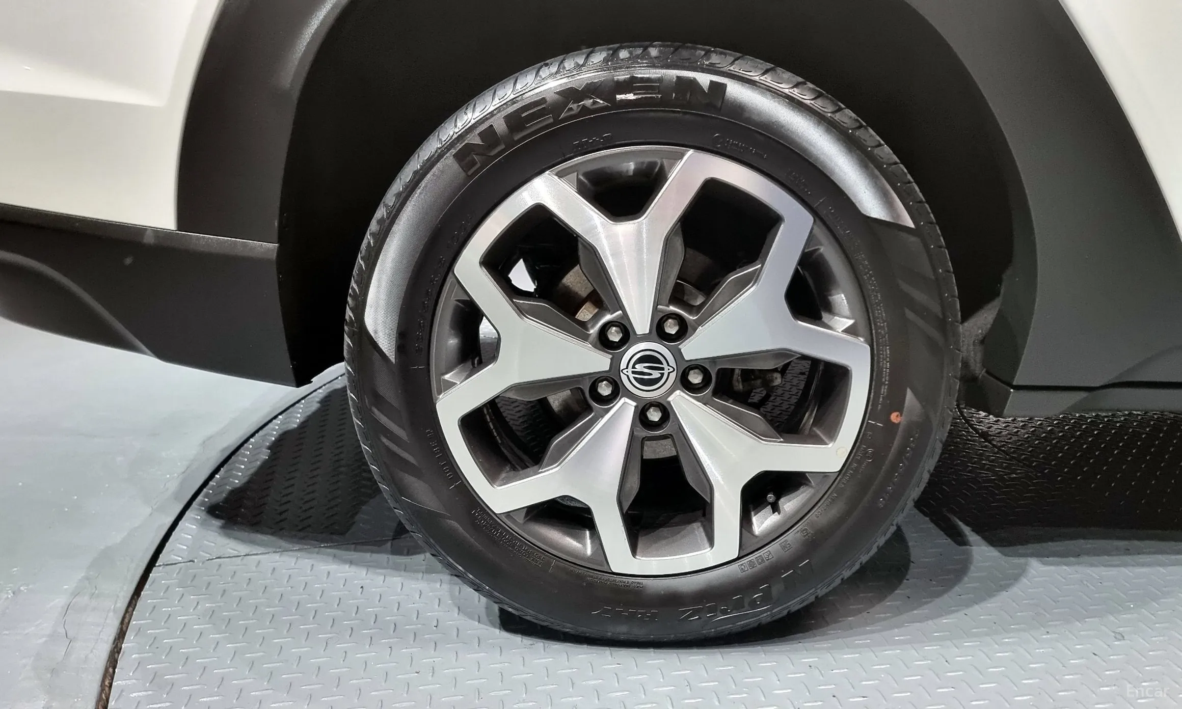 KG Mobility (SsangYong) Torres превью 5