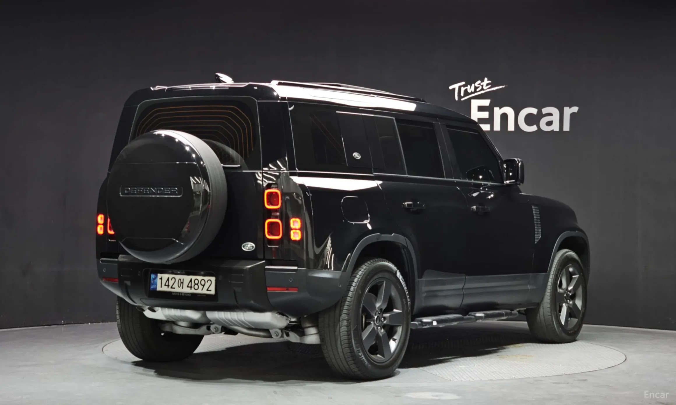 Land Rover Defender (L663)