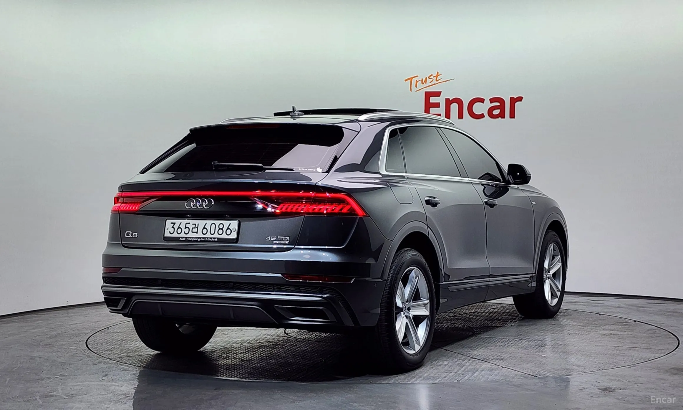 Audi Q8 (4M)