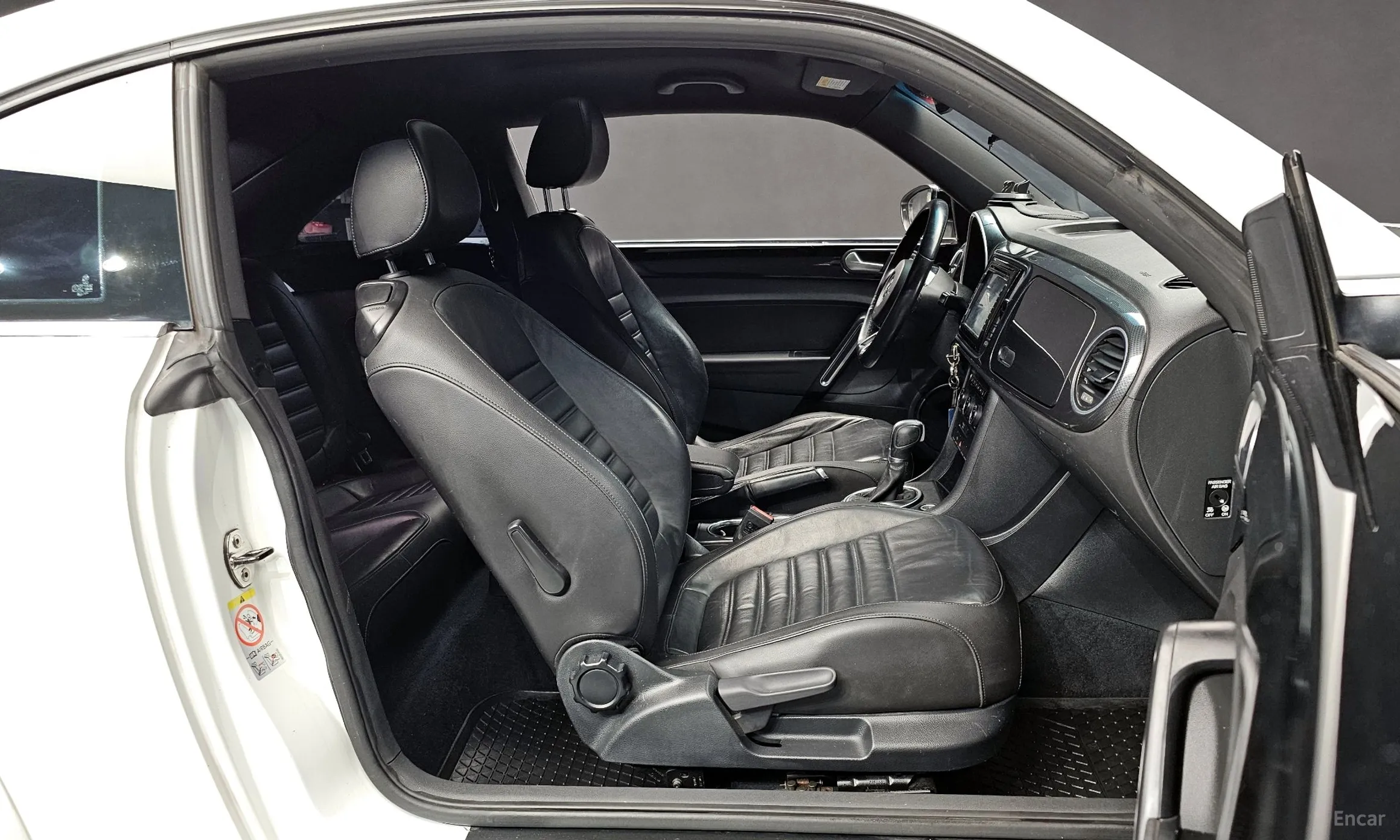 Volkswagen The Beetle превью 10