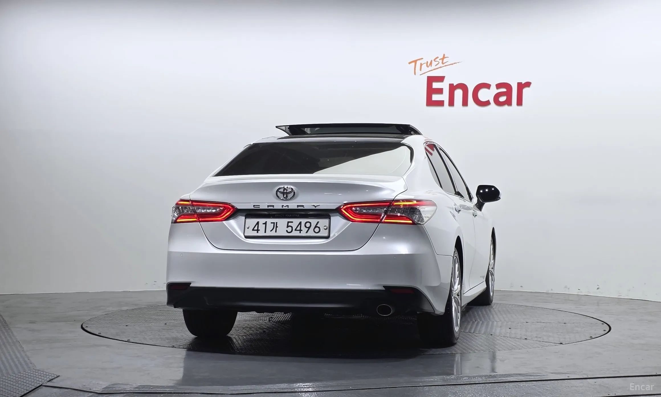 Toyota Camry (XV70) превью 4