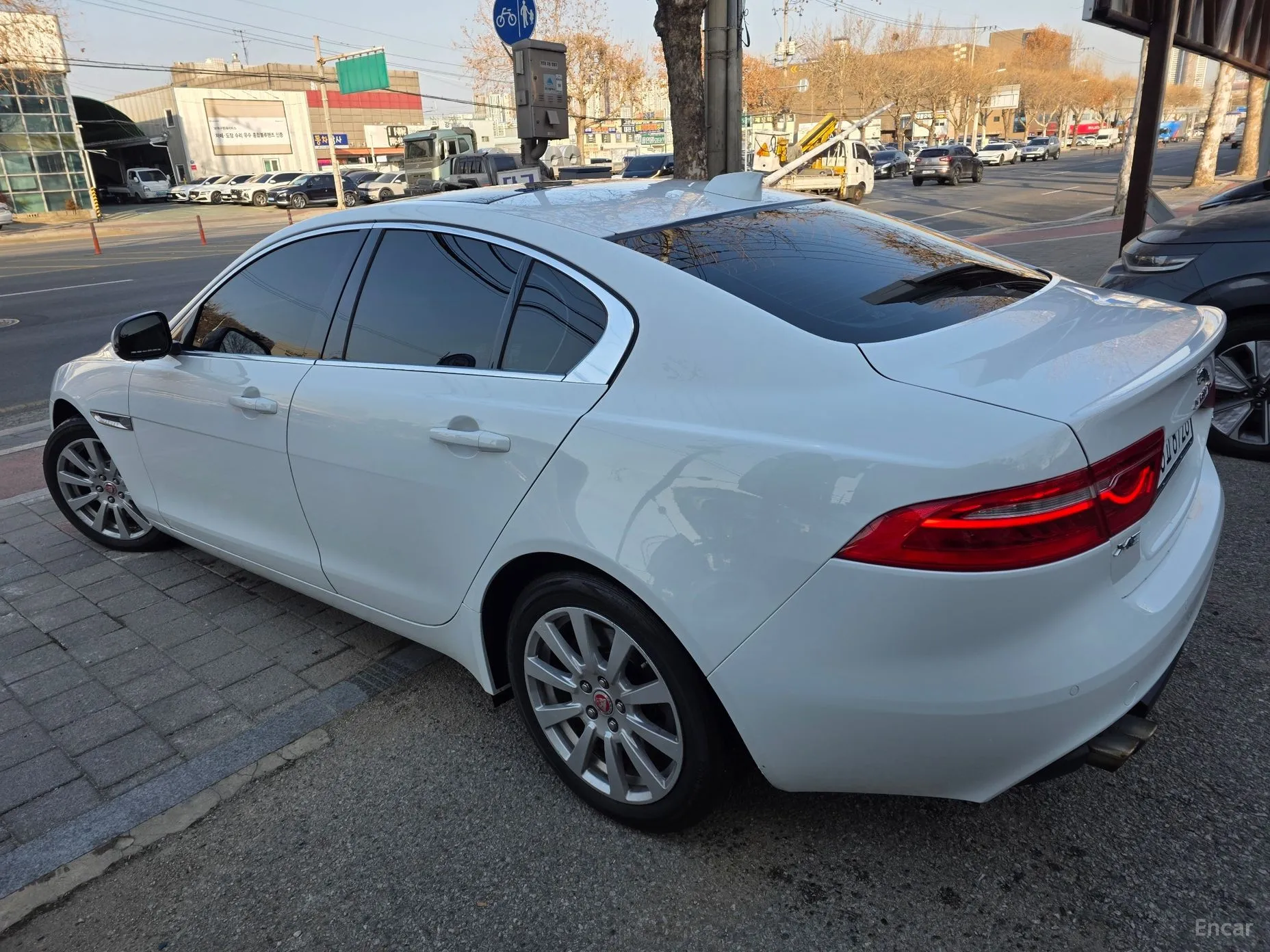 Jaguar XE превью 2